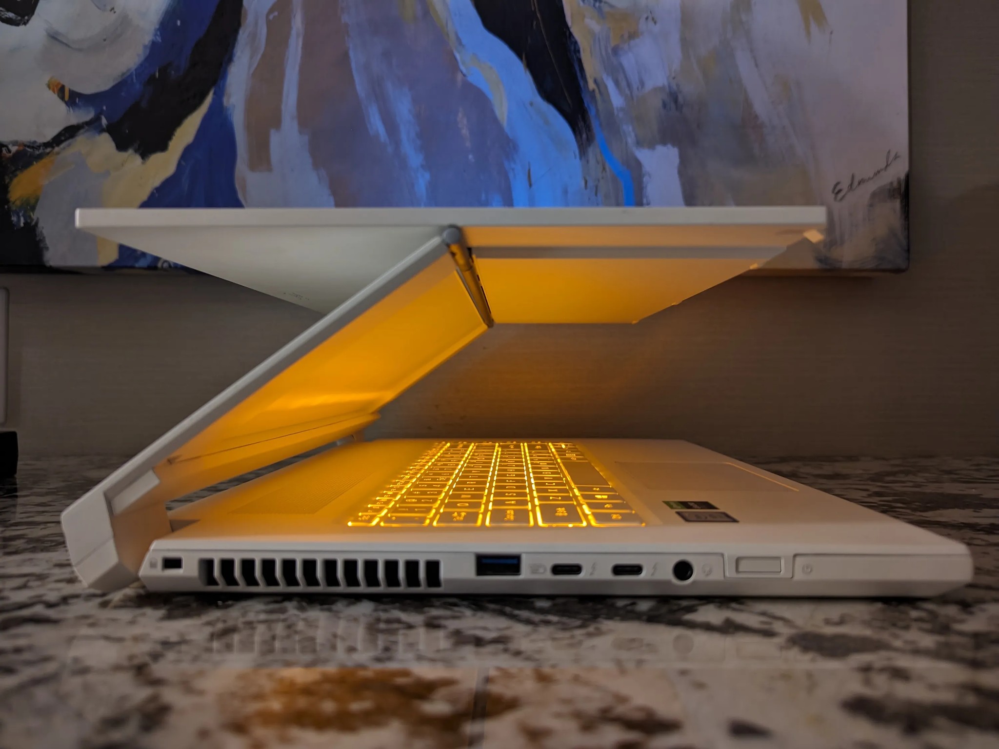 Acer ConceptD 7 Ezel Pro - Xeon W-10885M, 32GB RAM, Quadro RTX 5000, 4K Touch + Stylus, 2x 1TB NVME