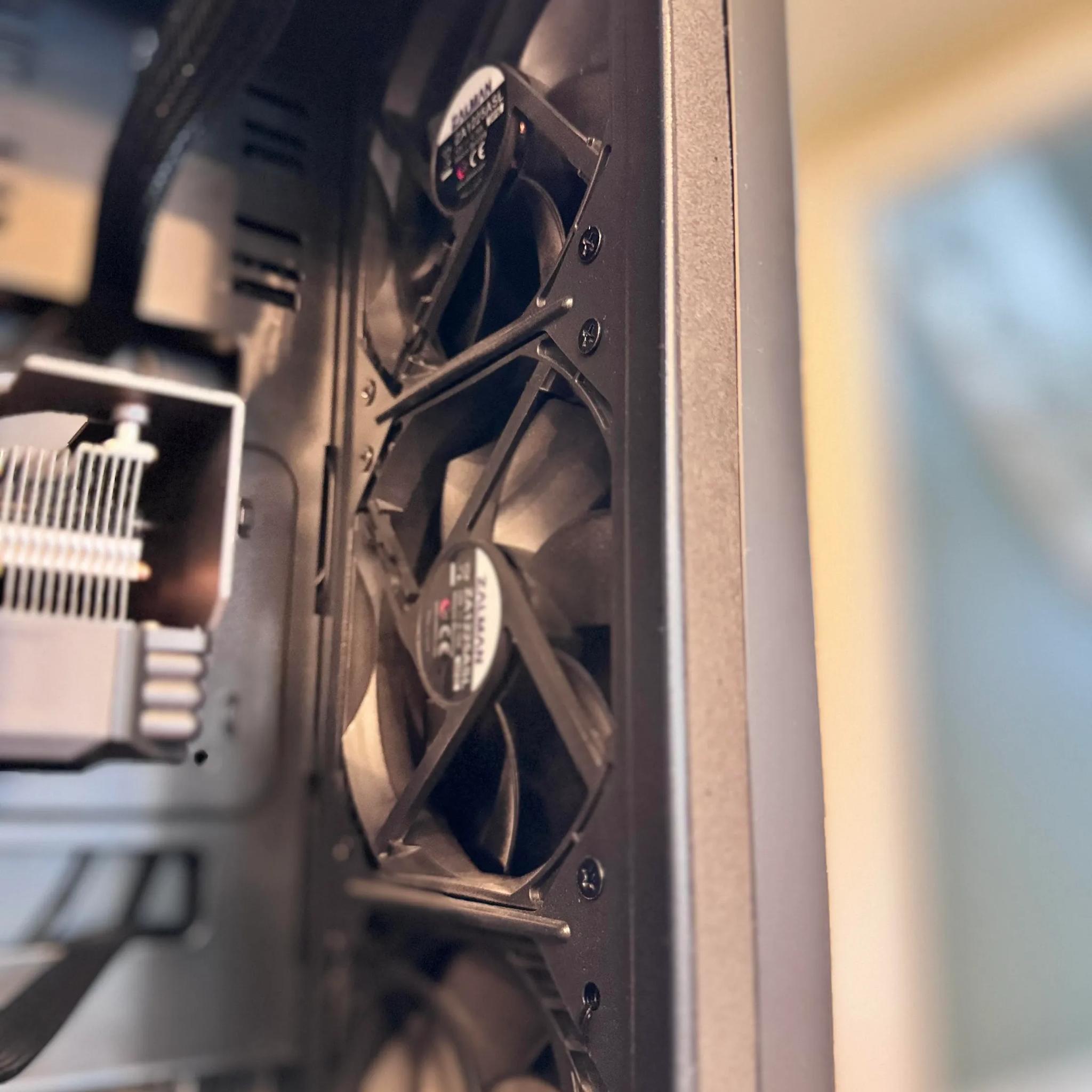 4K Gaming PC | Radeon RX 7800XT, Ryzen 7 7700X, 32GB DDR5 RAM, 1TB SSD