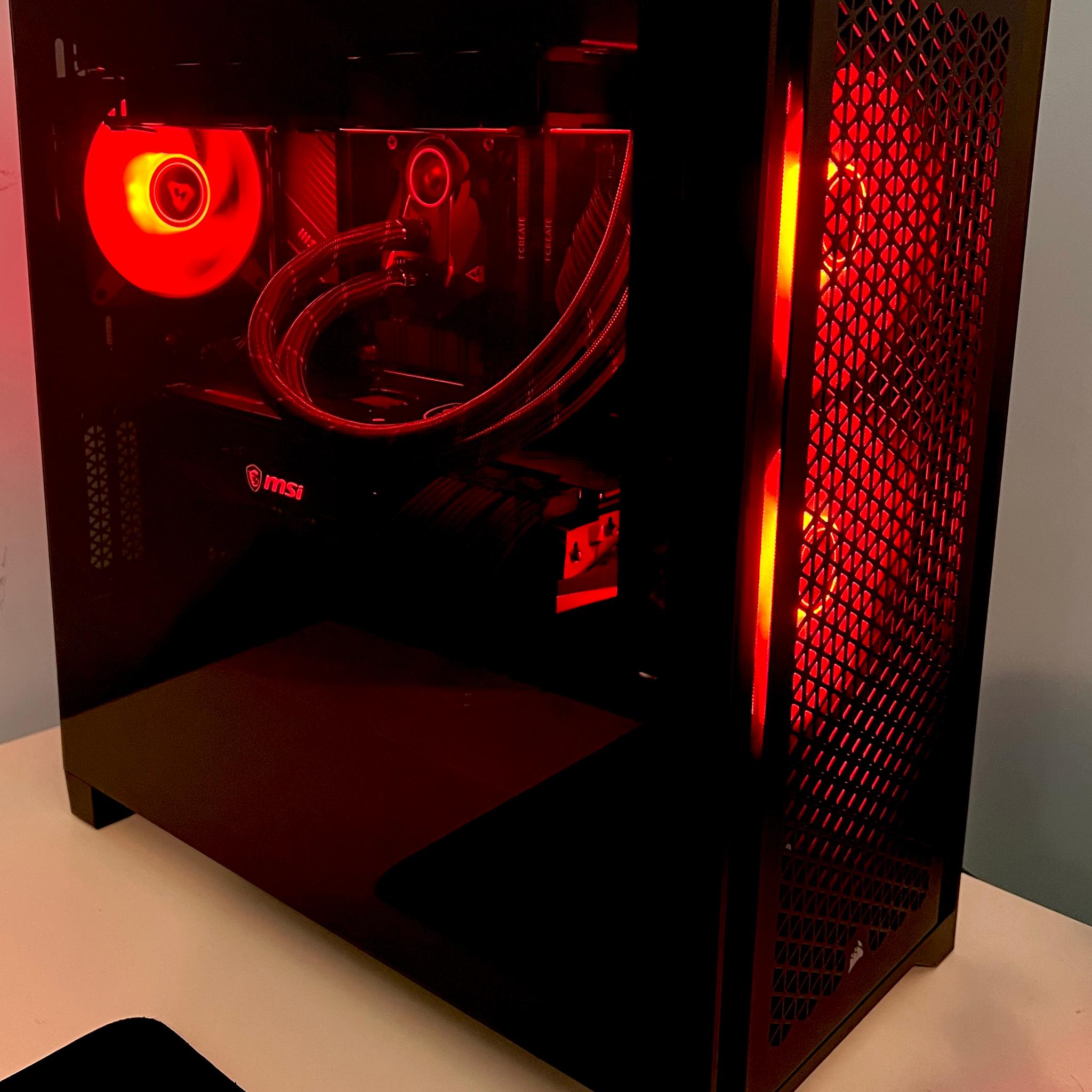 RX 7900 XTX w/ Ryzen 7 7700X - 4K Gaming PC with RGB Fans