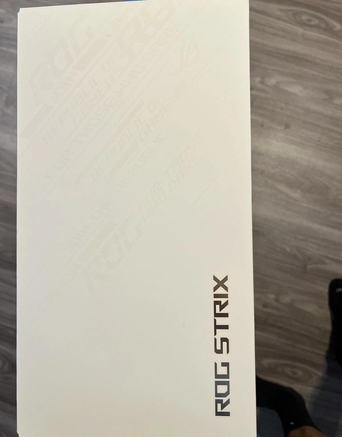 ASUS ROG Strix GeForce RTX 4090 24GB GDDR6X White OC Edition Gaming Graphics Card