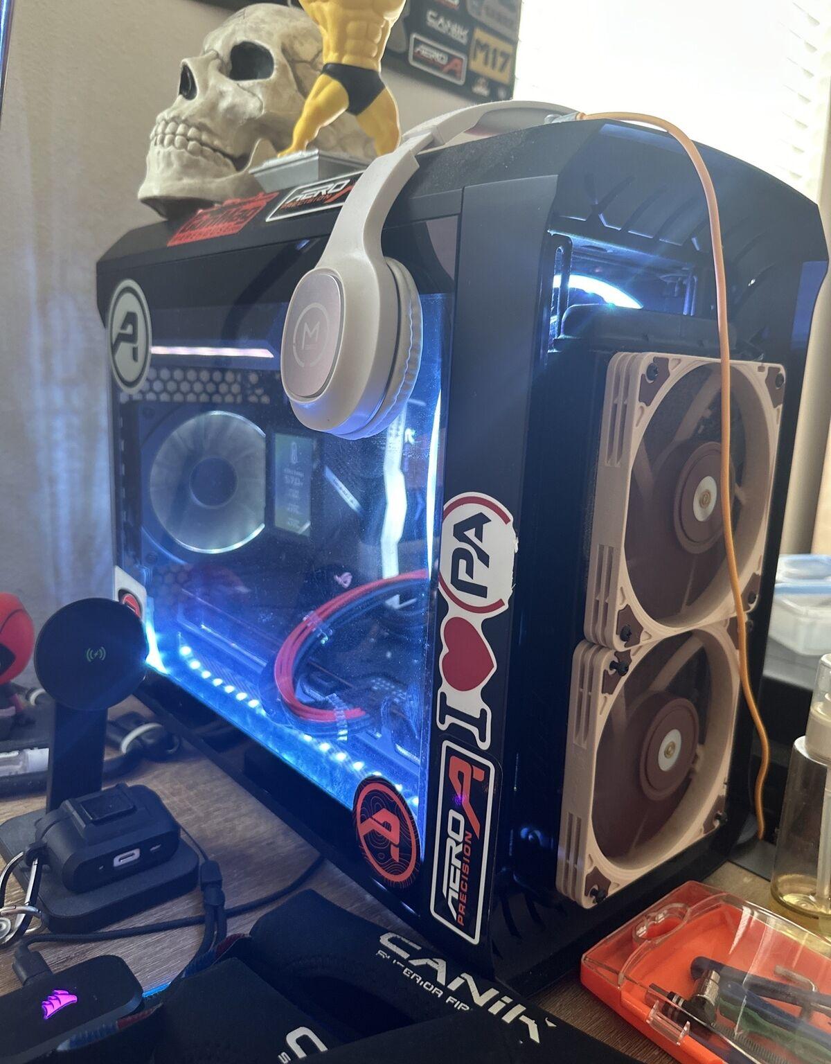 Fractal Design Torrent Nano RGB Tempered Glass Black