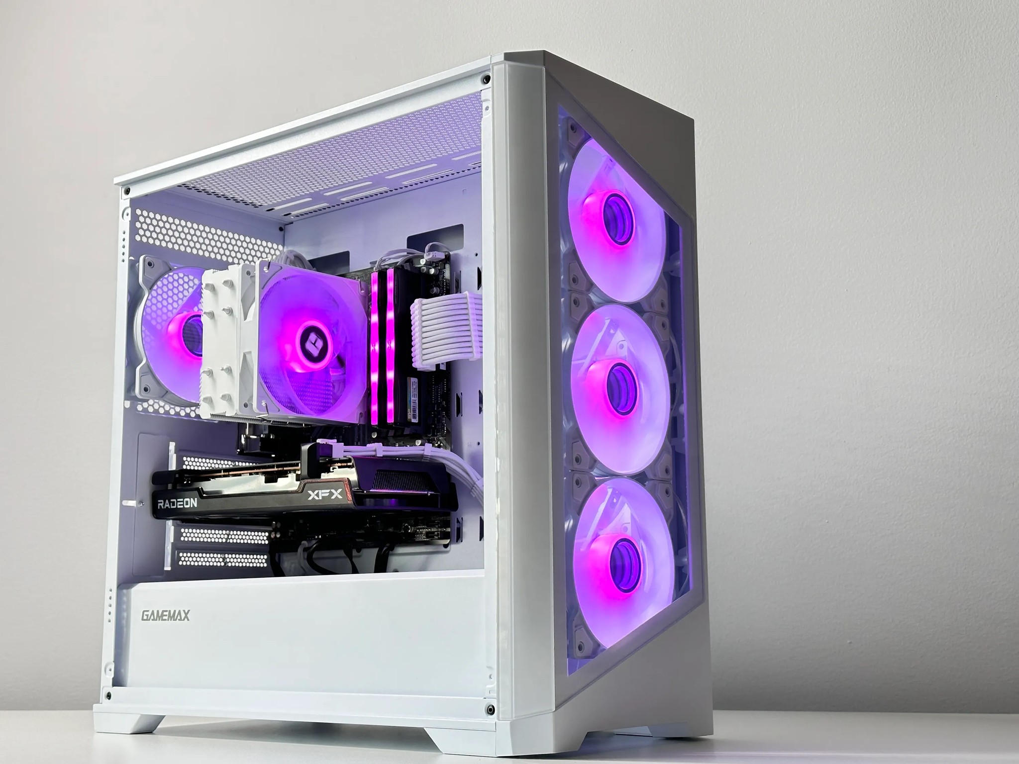 🧊Iceberg🧊 AMD RX 6650 XT 8GB🌨️AMD Ryzen 5 5600X 6Core🌨️32GB DDR4🌨️ 1TB SSD NVME