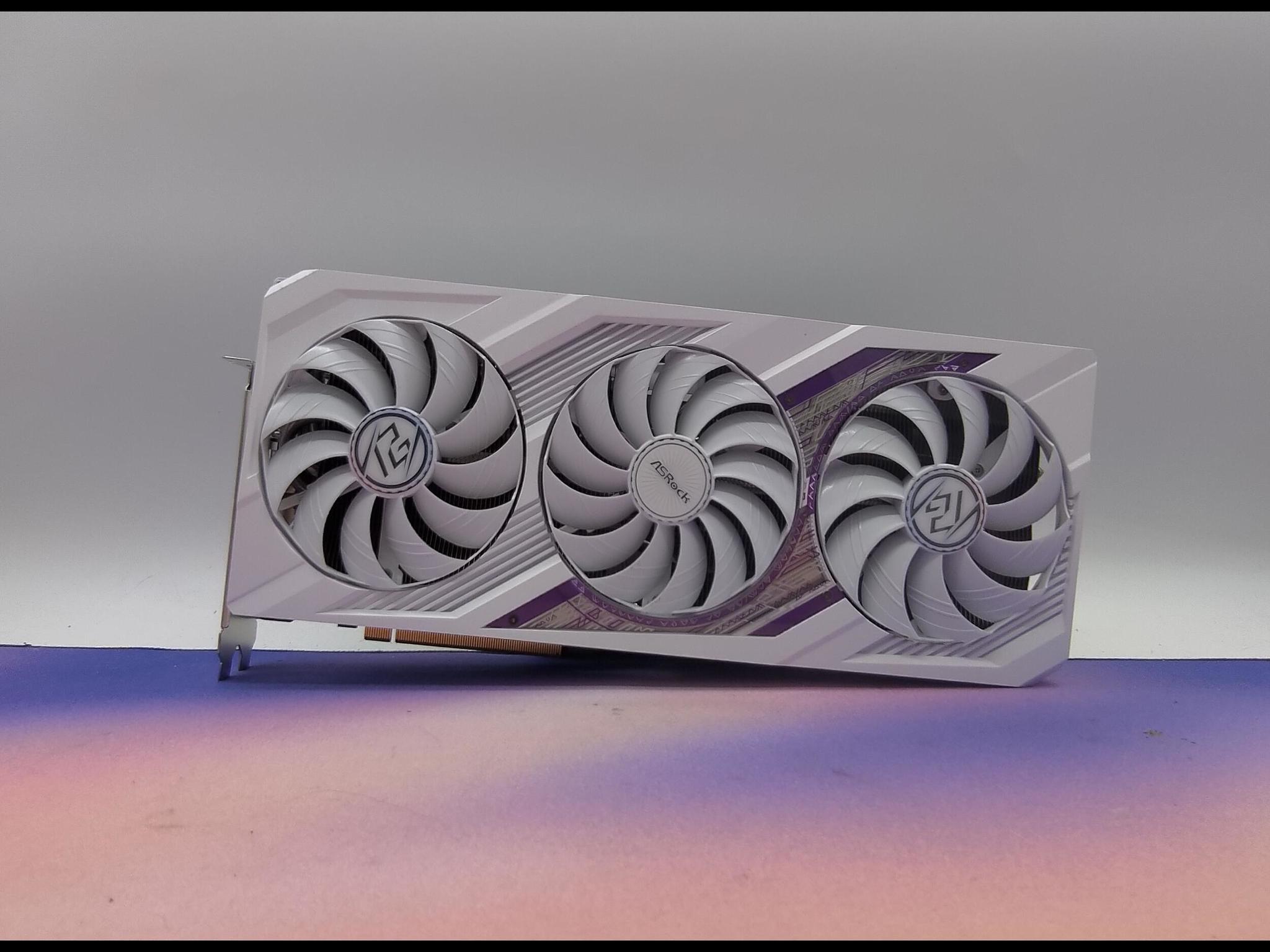 ASRock Phantom Gaming White Edition RX 7900XT