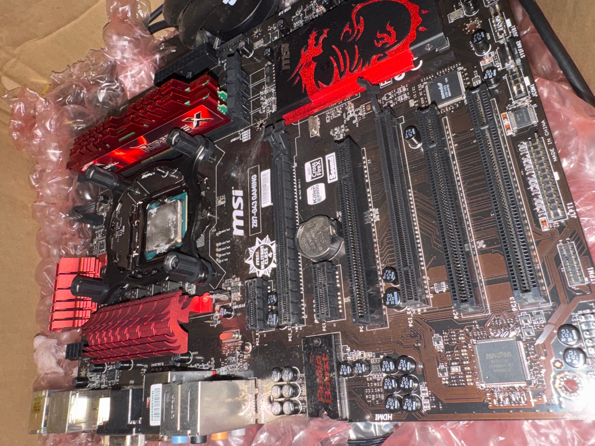 MSI Z87-G43 Gaming Motherboard with 2 G Skill RipJaws X 4 GB RAM sticks and Intel i-5 4670k