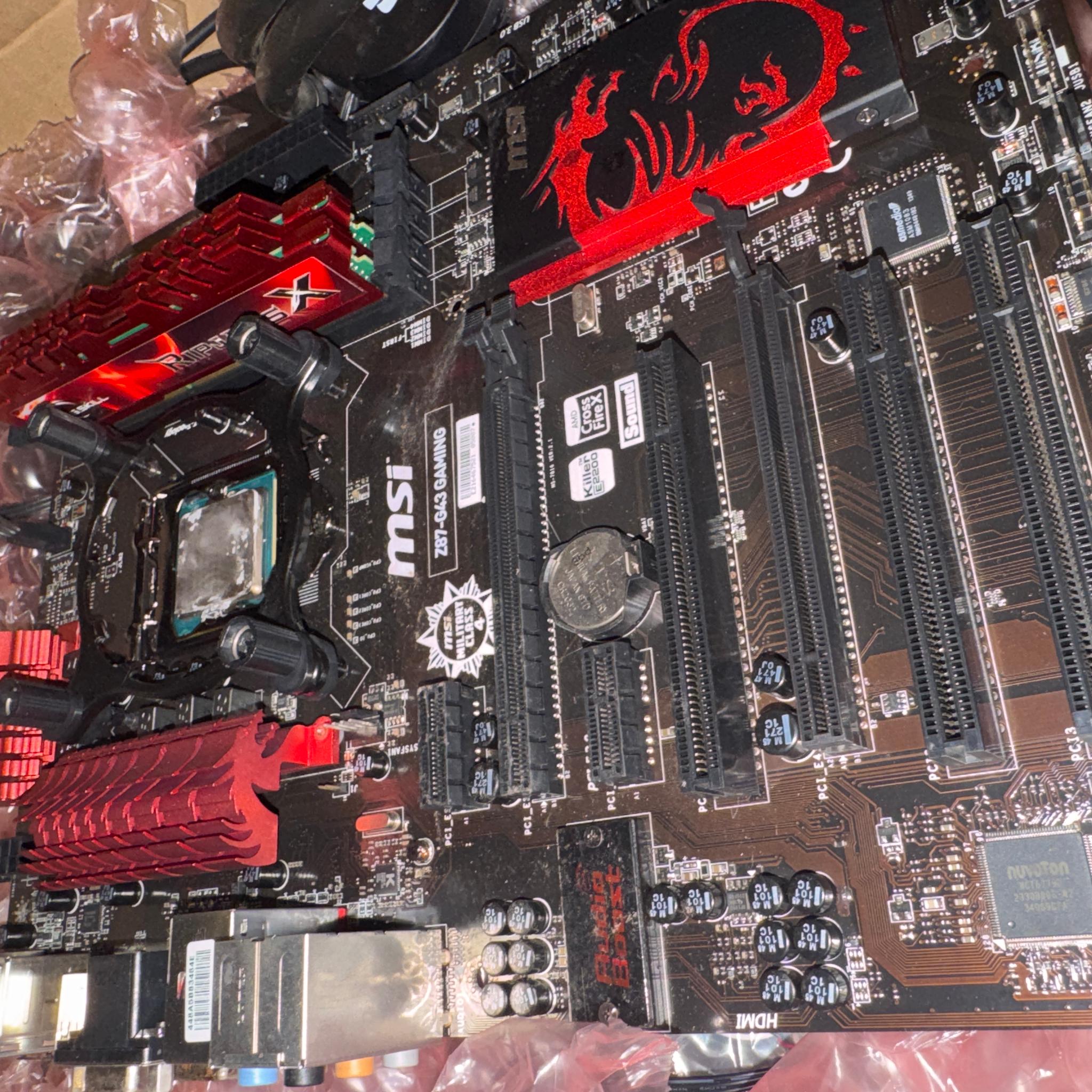 MSI Z87-G43 Gaming Motherboard with 2 G Skill RipJaws X 4 GB RAM sticks and Intel i-5 4670k