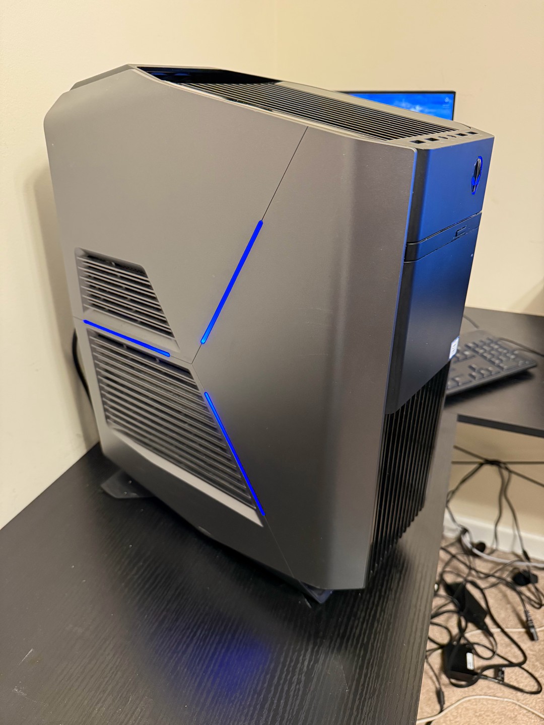 Alienware Aurora R6 | Jawa