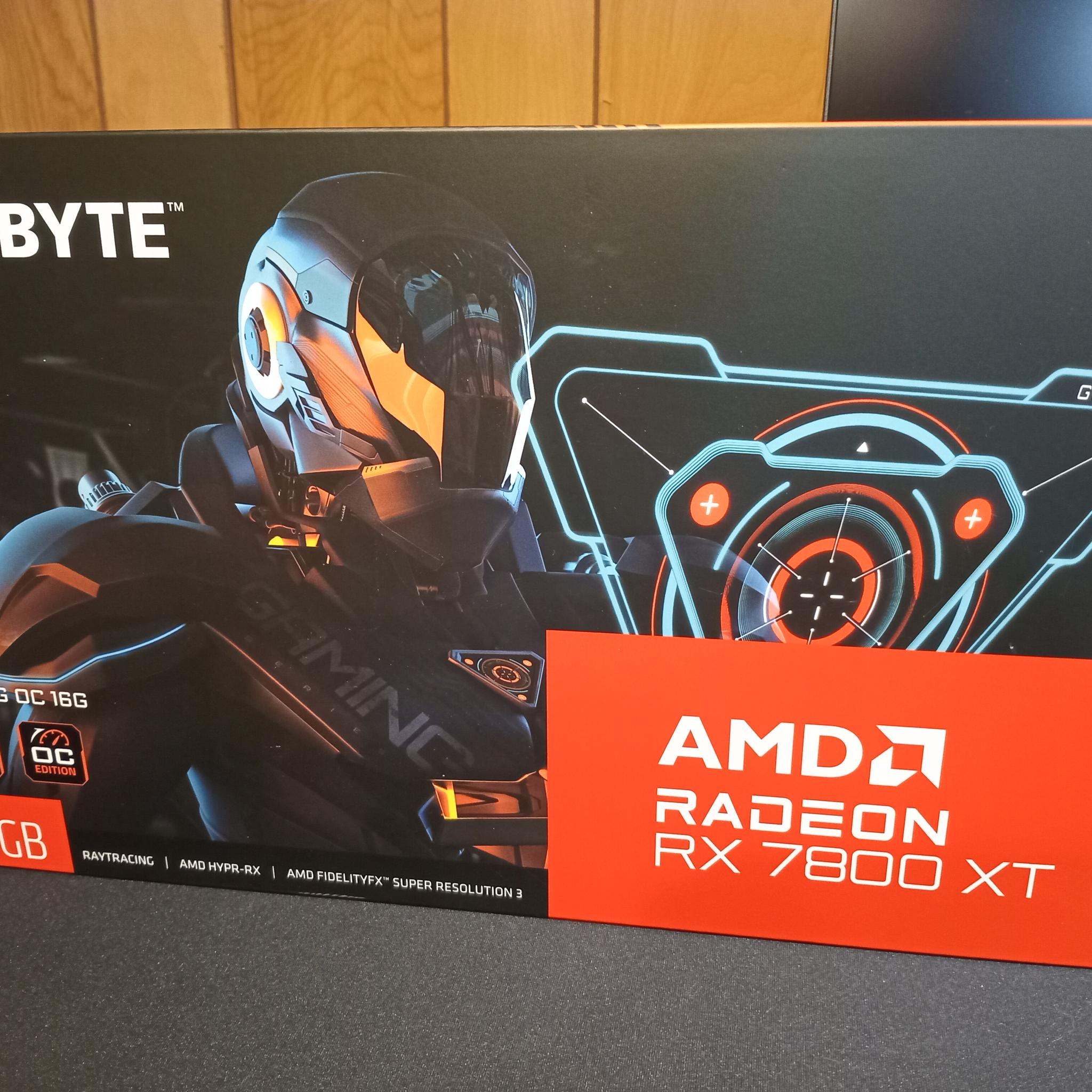 GIGABYTE Radeon RX 7800 XT GAMING OC 16G