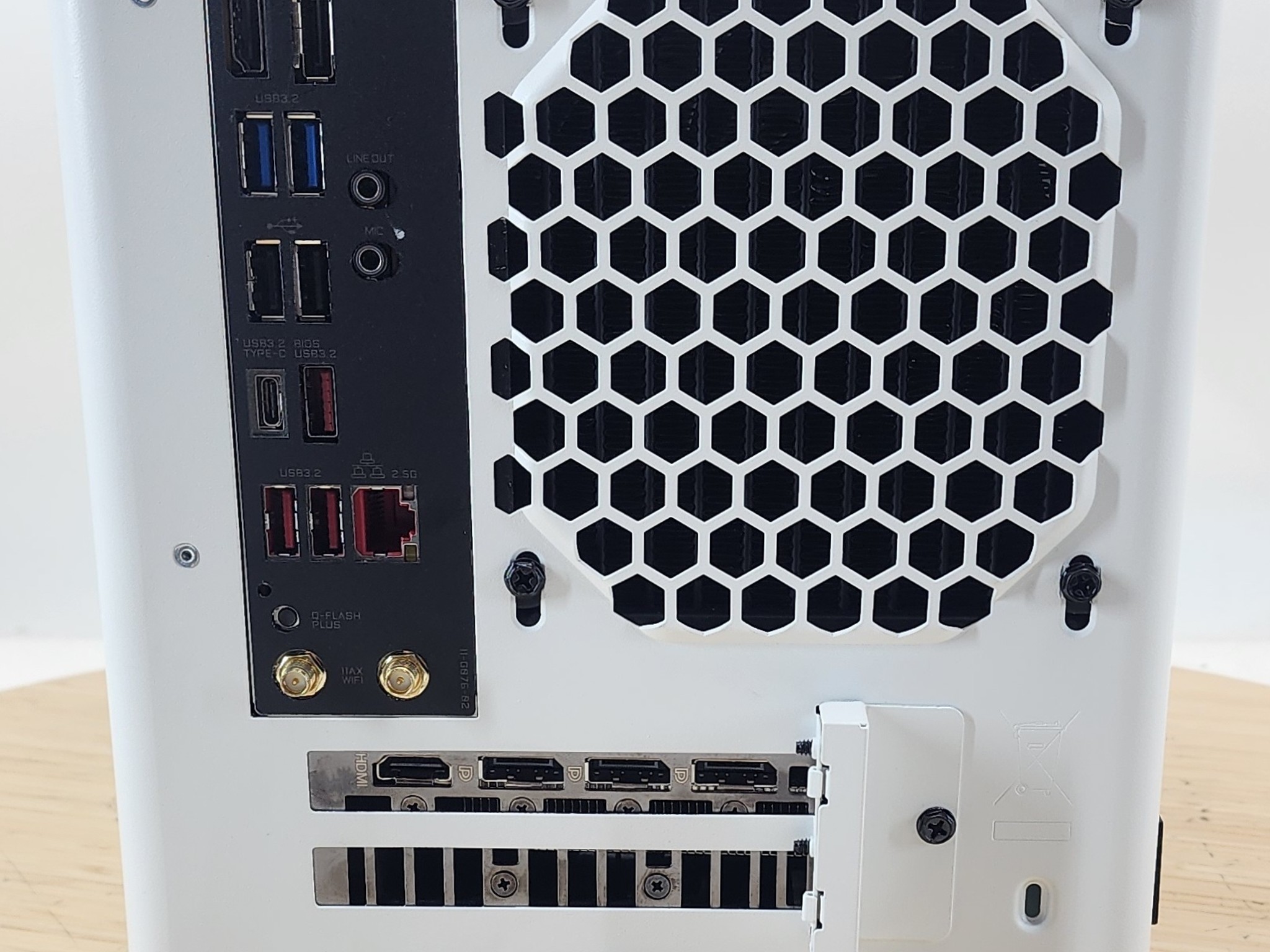 Gaming PC i7-13700T 16GB RAM 1TB SSD RTX 3070 8GB Windows 11 Computer