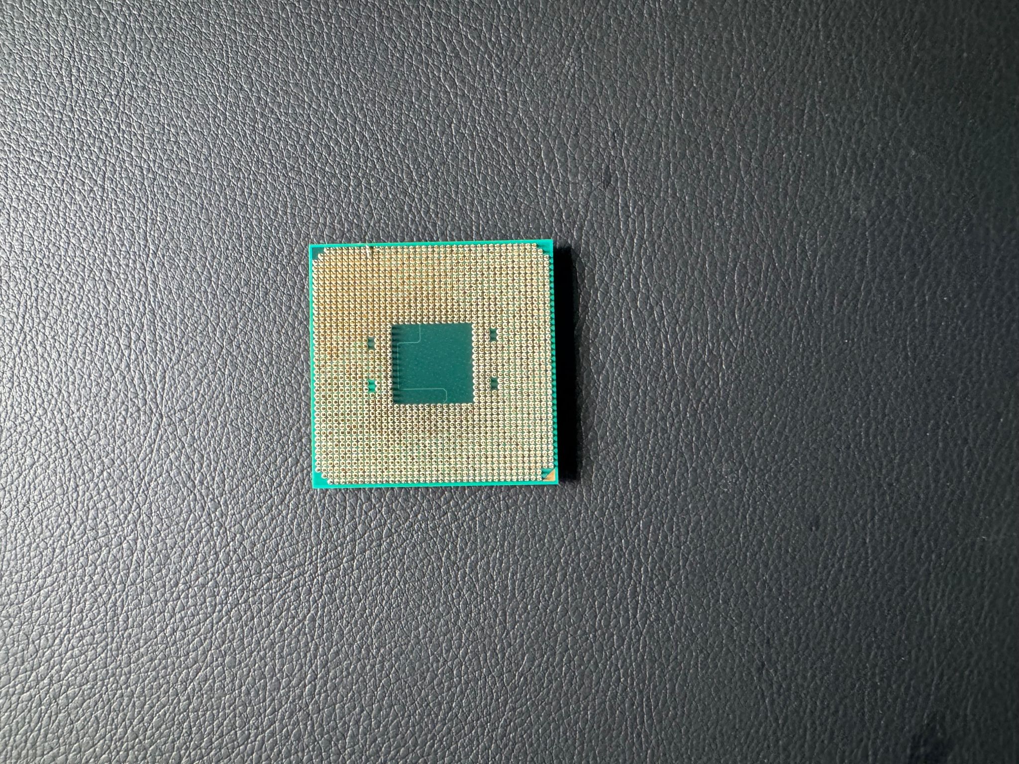 AMD Ryzen 5 3400G