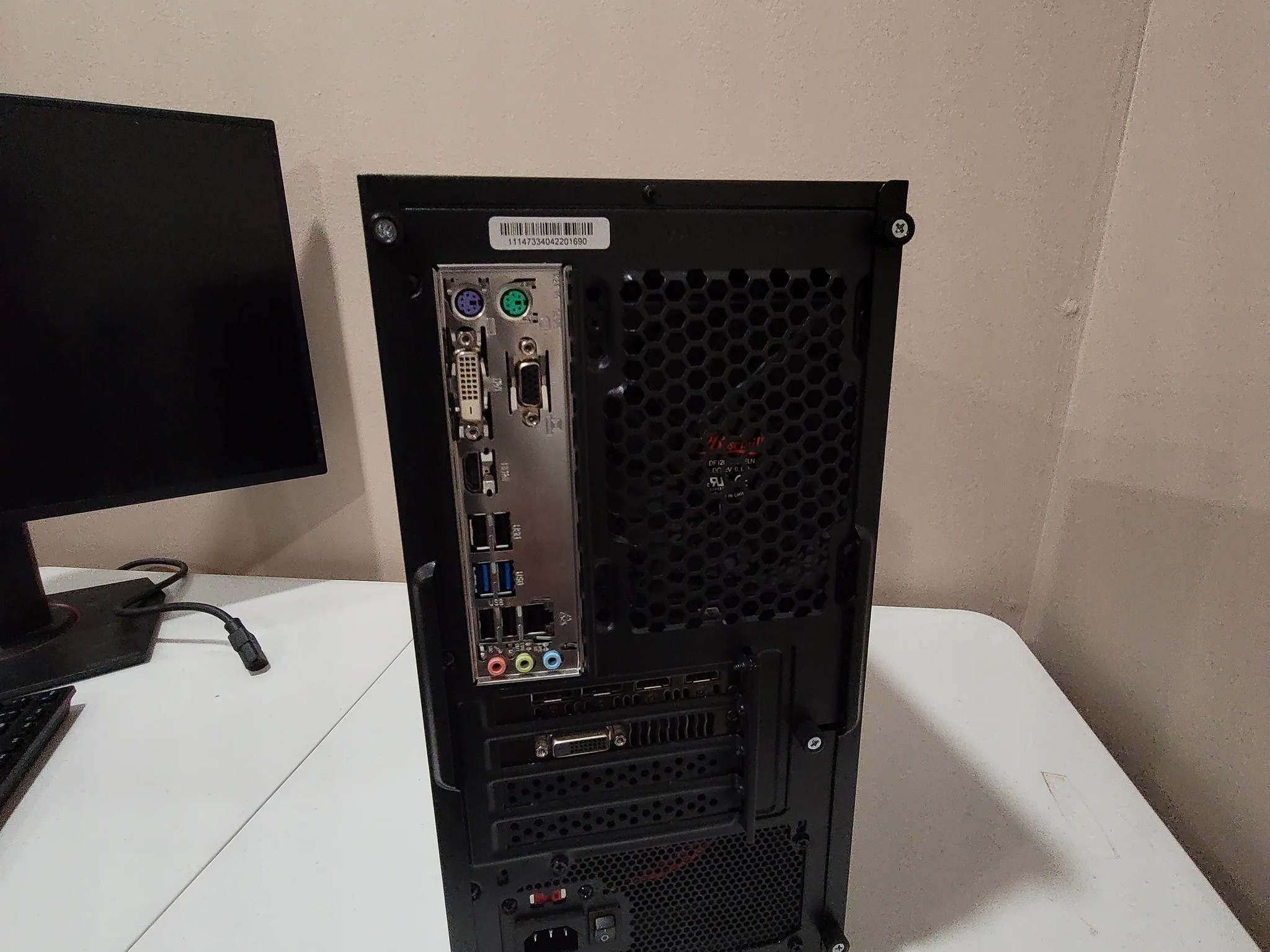 Budget Tusker Build 9558 i5 RX 580