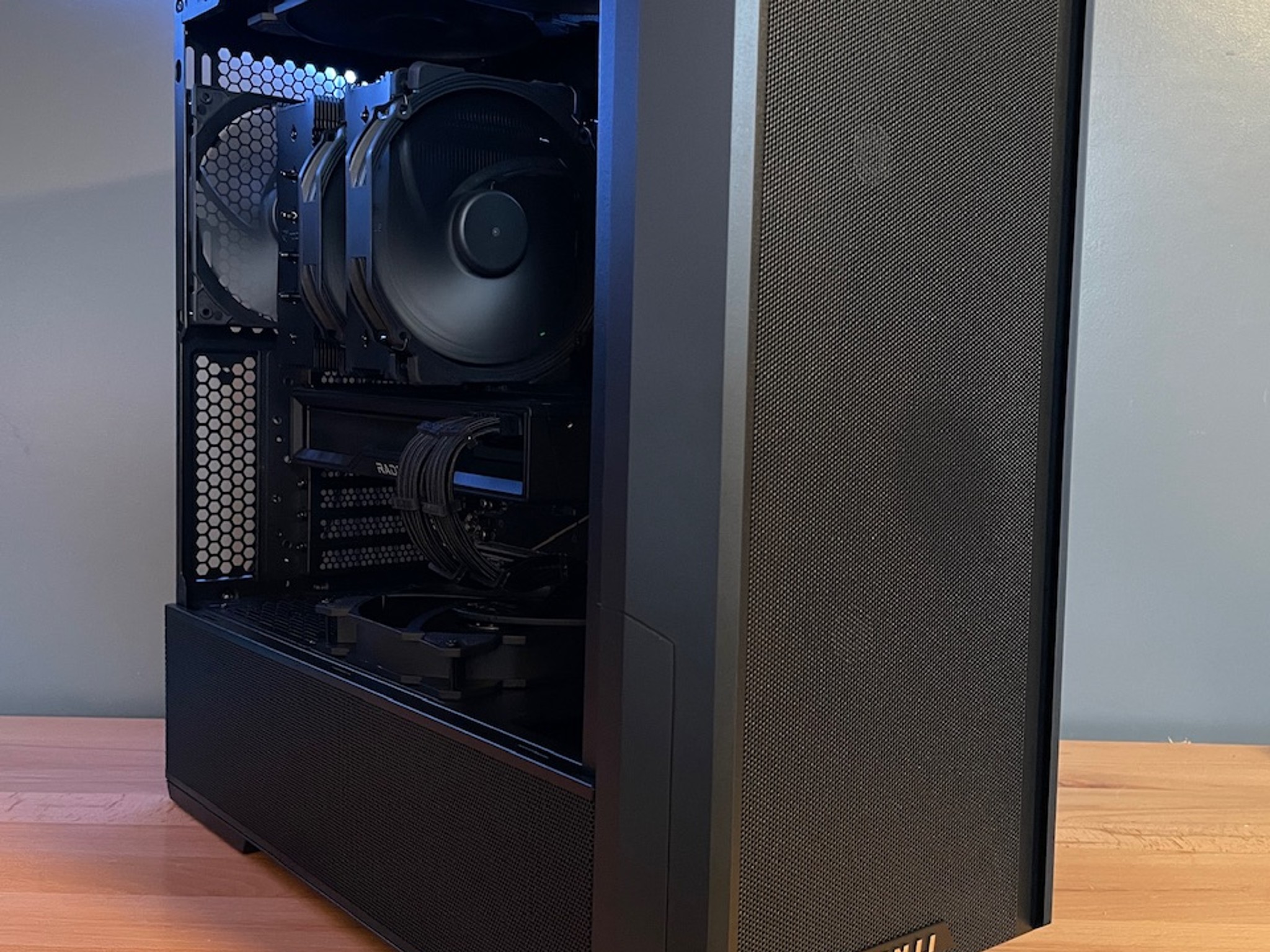 🥷5800X3D Gaming PC | 6950 XT, 32GB 4000MHz, 2TB SSD, Windows 11 Pro
