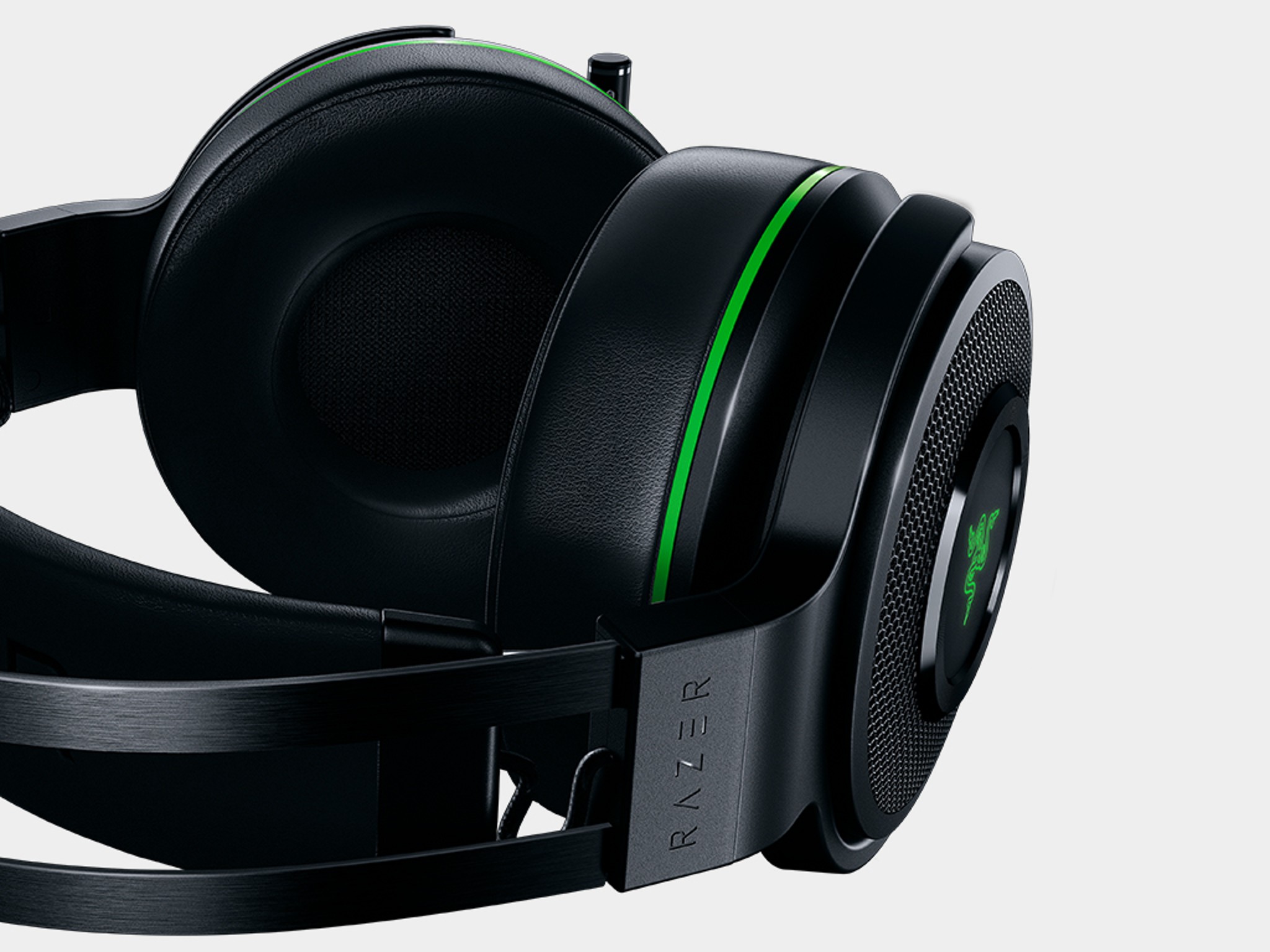 Razer Thresher Ultimate Wireless Dolby 7.1 Headset + Audio Hub PC/XBOX