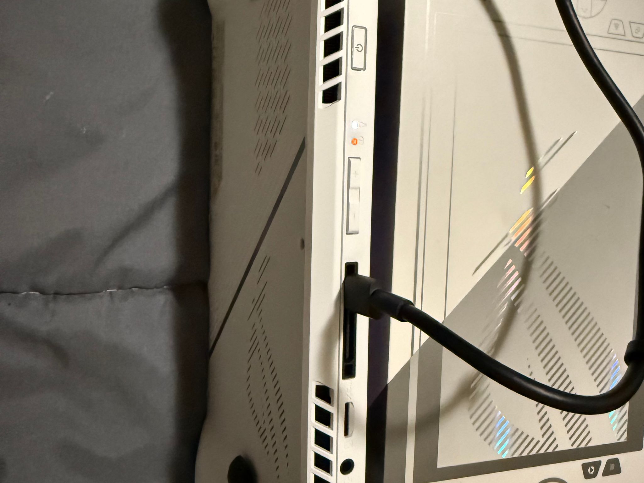 Rog ally 7 amd ryzen z1 extreme