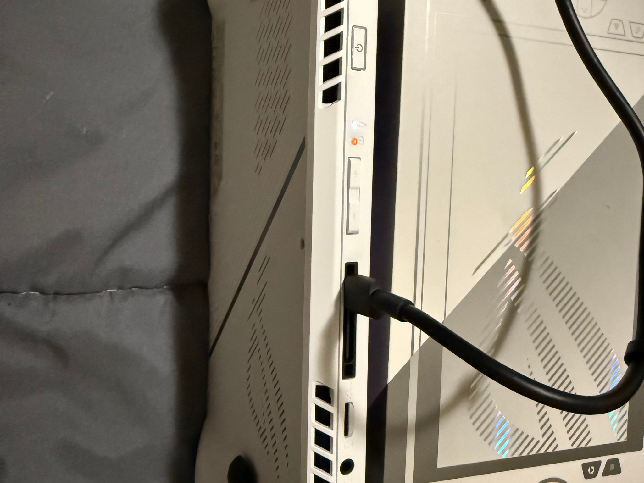 Rog ally 7 amd ryzen z1 extreme