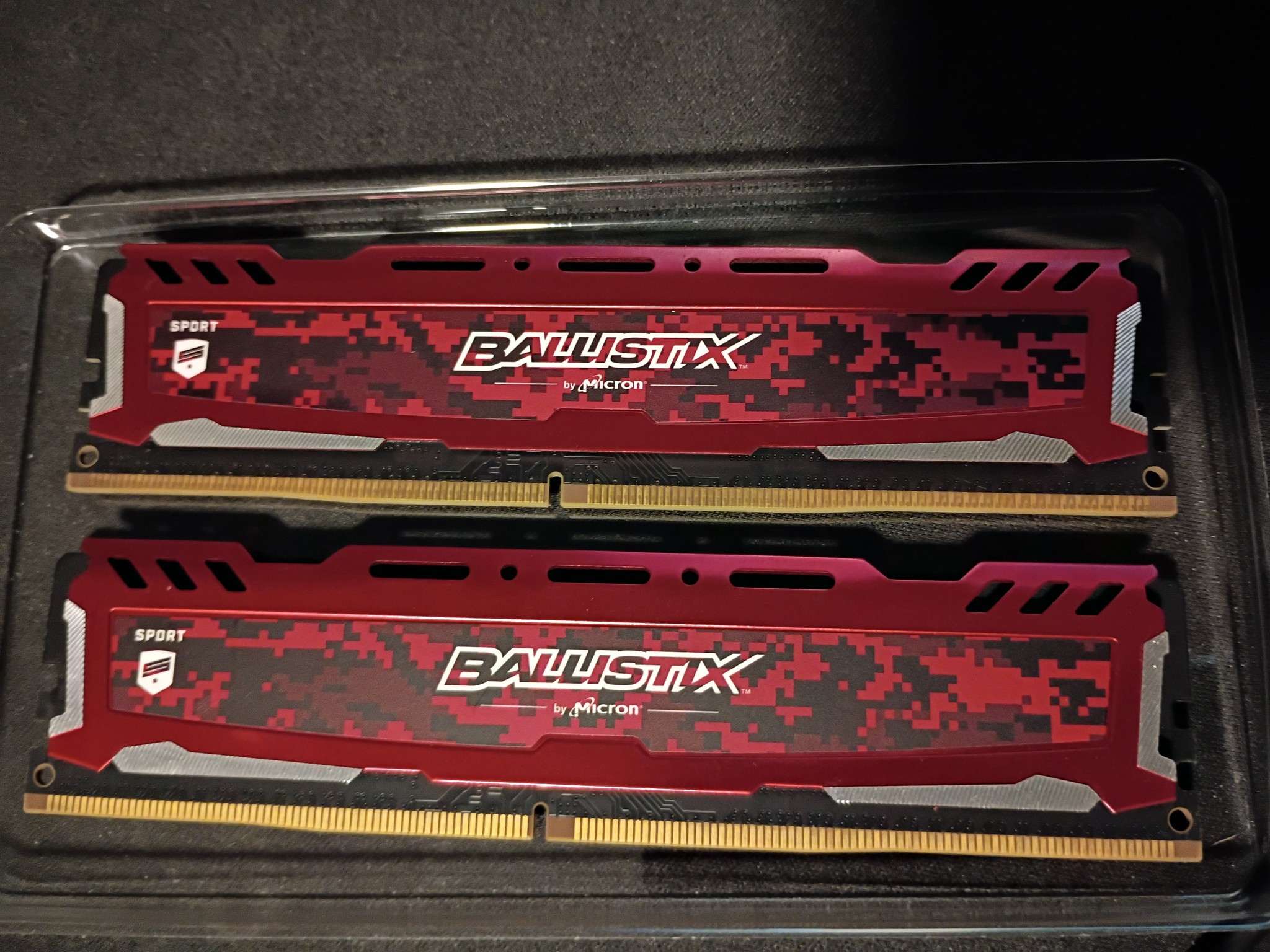 Crucial Ballistix 16GB DDR4-2666 (2x8GB)