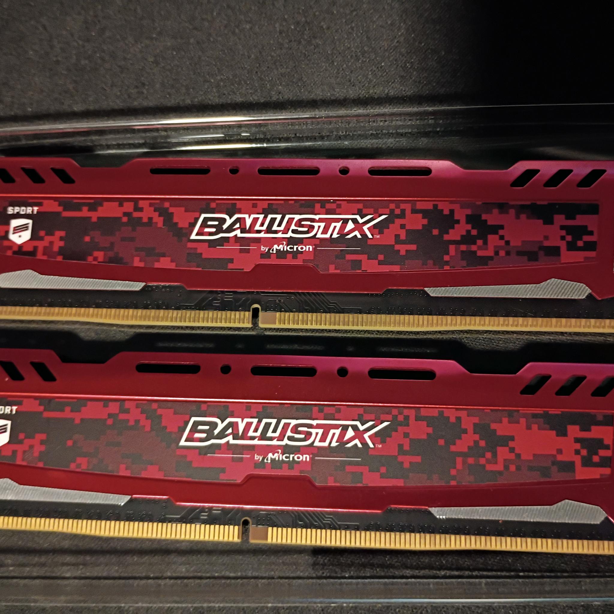 Crucial Ballistix 16GB DDR4-2666 (2x8GB)