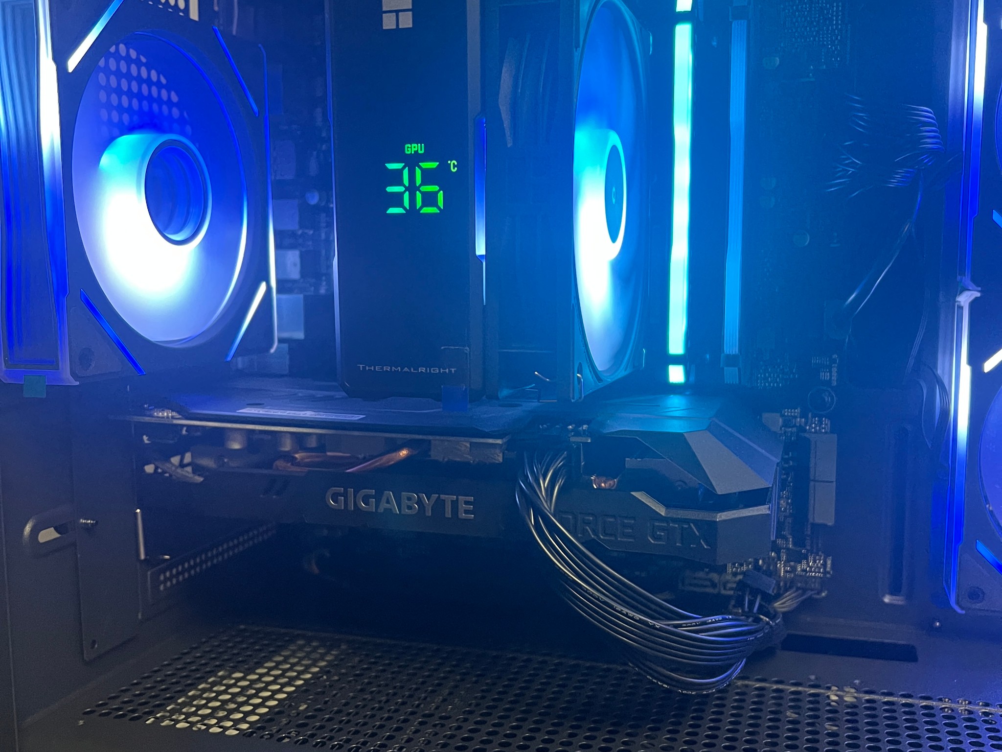 Intel i7 10700 | 16GB DDR4 RAM | GTX 1660 Super