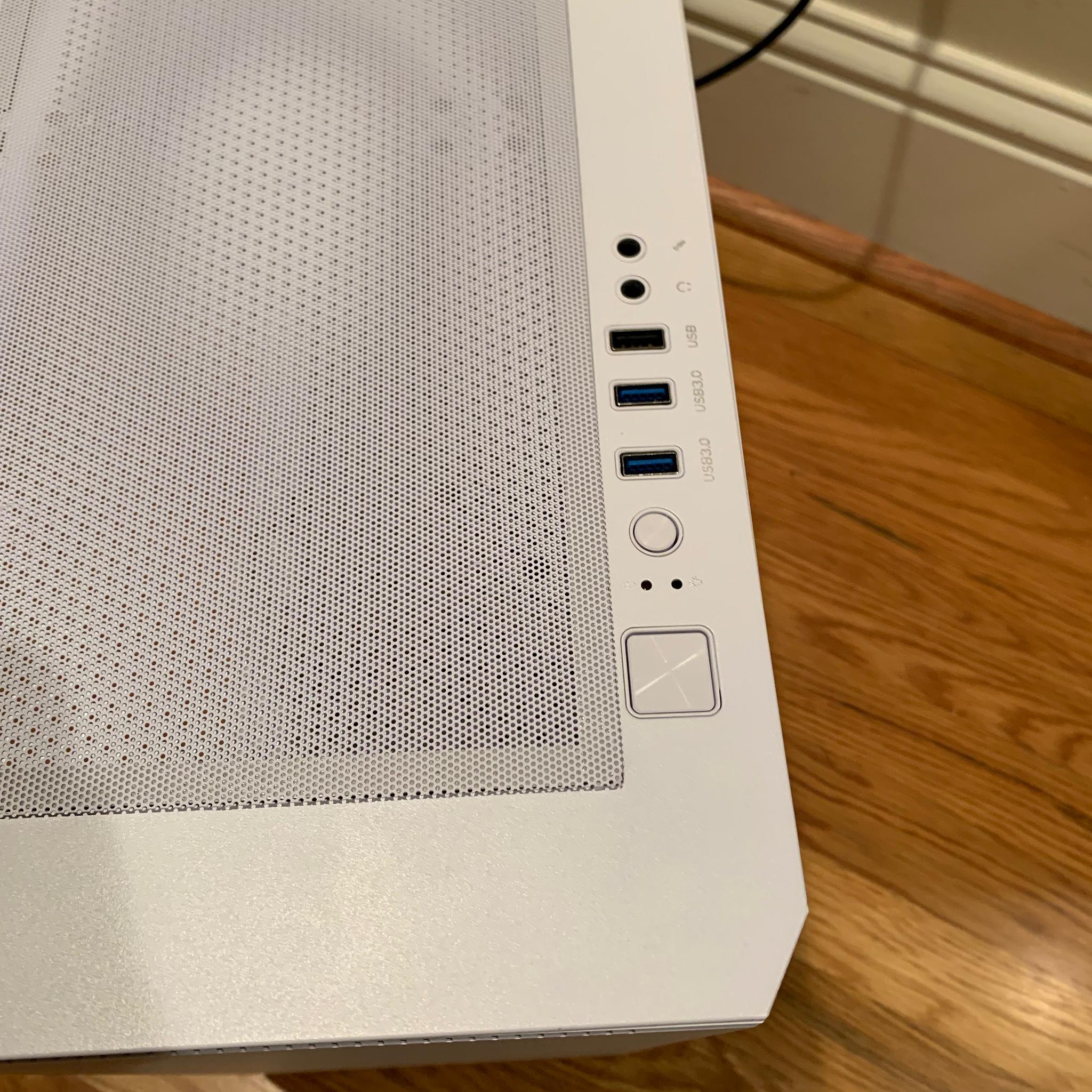 RYZEN 5 1600 RX 580 8GB WHITE RGB GAMING/STREAMING/EDITING PC 16GB RAM 1000GB M.2 SSD WINDOWS WiFi