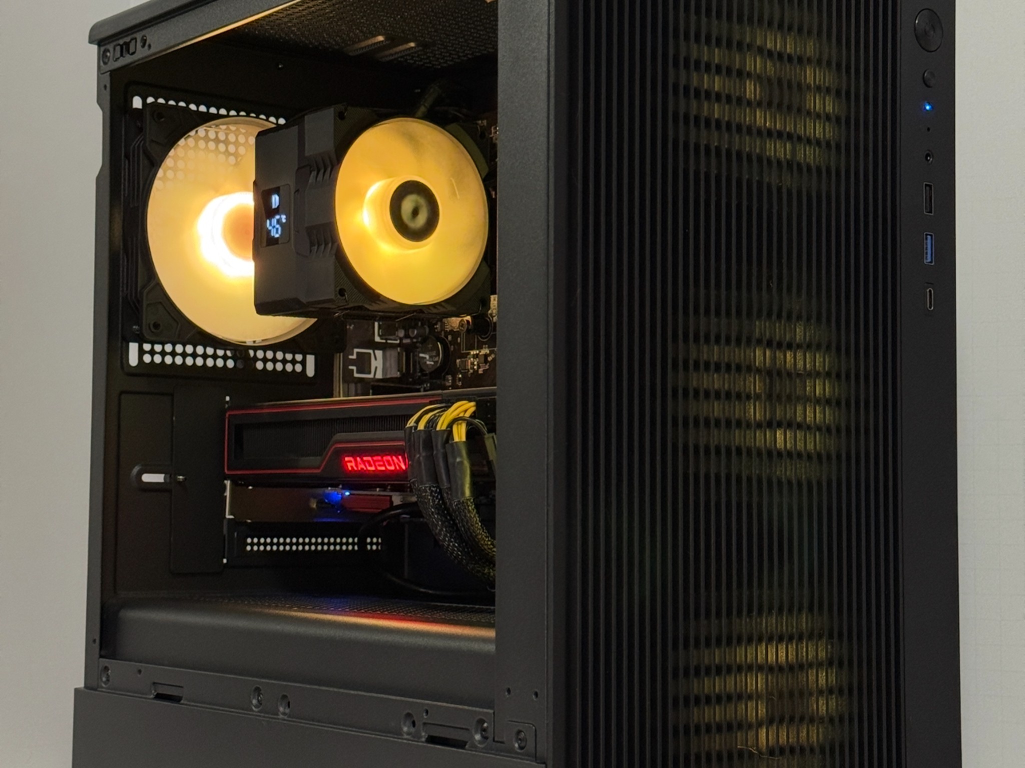 🥷MIDNIGHT TITAN🥷 1440p | RX 6700XT 12GB | RYZEN 5 5600 | 1TB M.2 | 16GB DDR4 3200MHZ