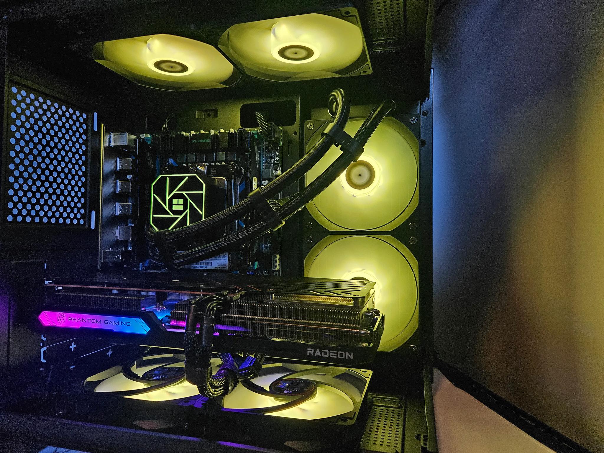 Dark Side Liquid cooled Intel 14 core / 16GB DDR4 / 512GB SSD / RX 7600