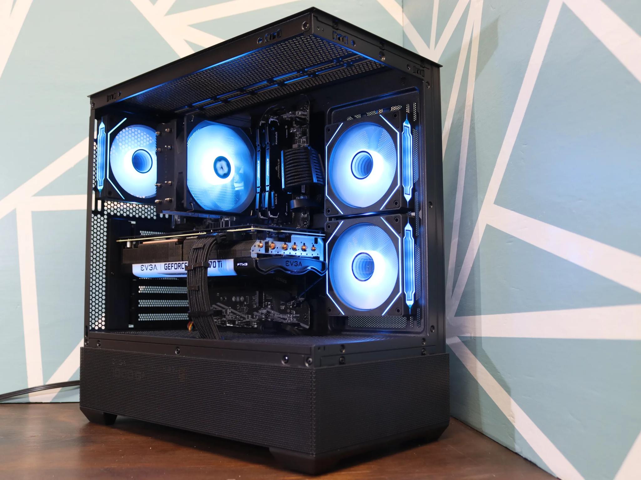 "ICE FROST LANTERN" 1080p/1440p 3070ti PC