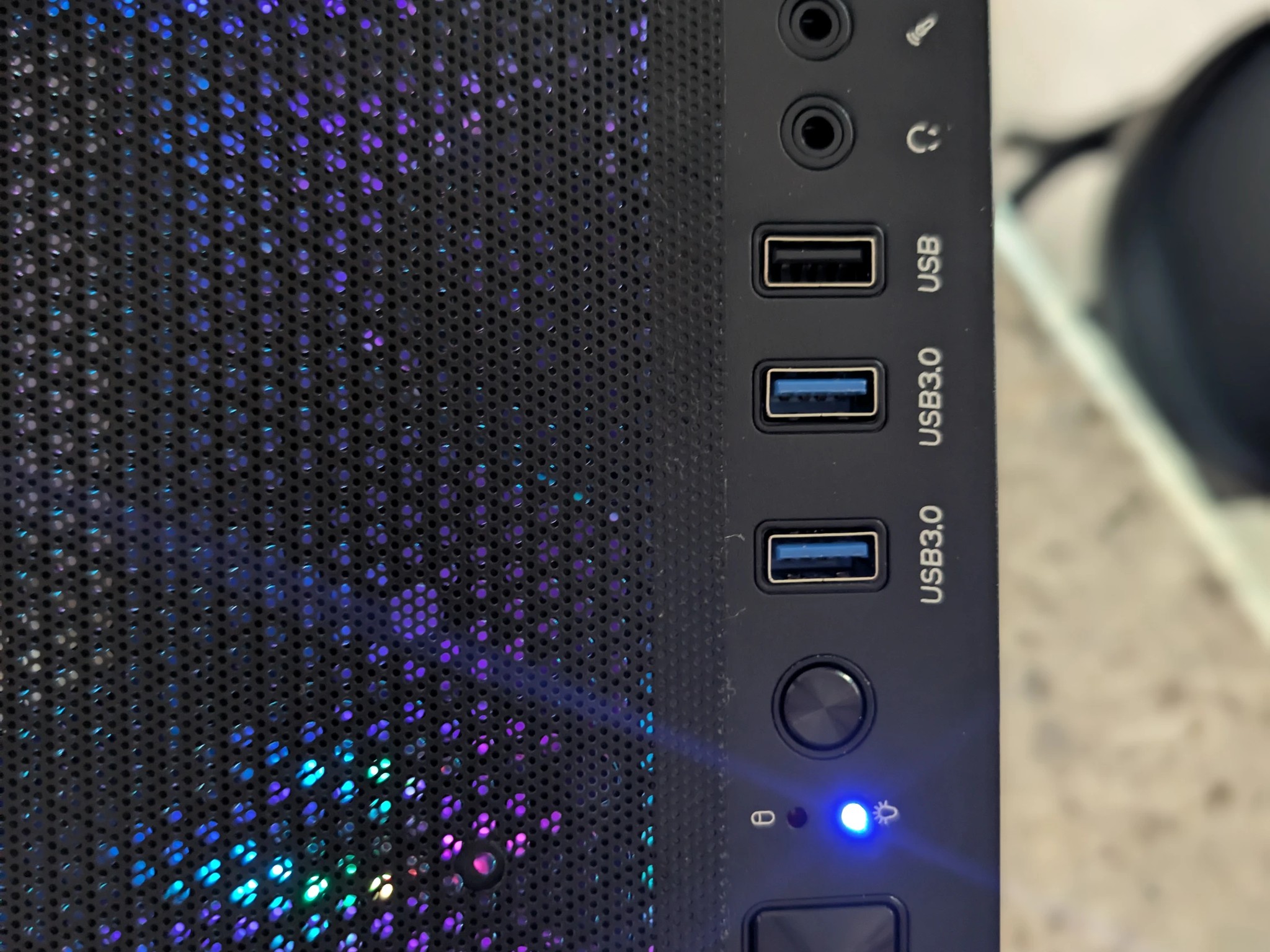 FAST RTX 2070 + i5 Custom RGB Gaming PC