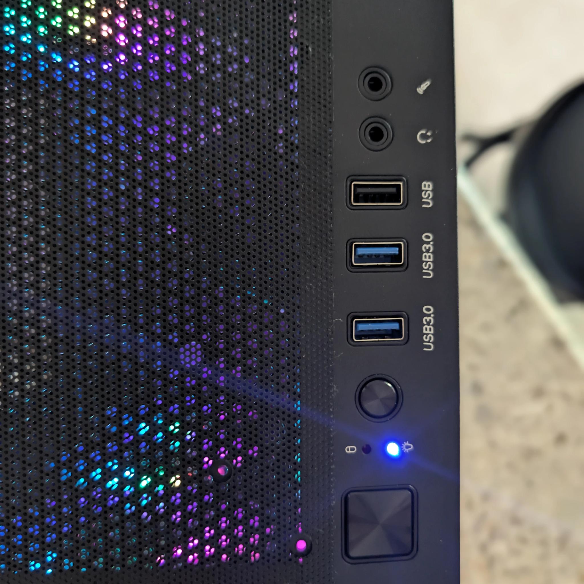 FAST RTX 2070 + i5 Custom RGB Gaming PC