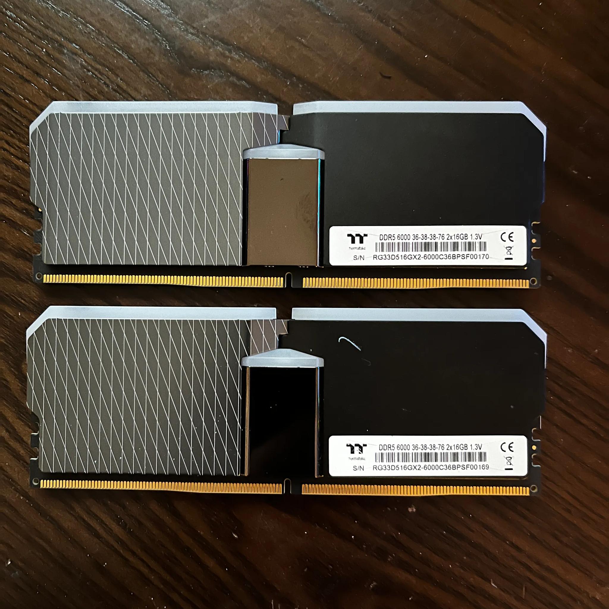 Thermaltake TOUGHRAM XG D5 RGB DDR5 6000 CL36