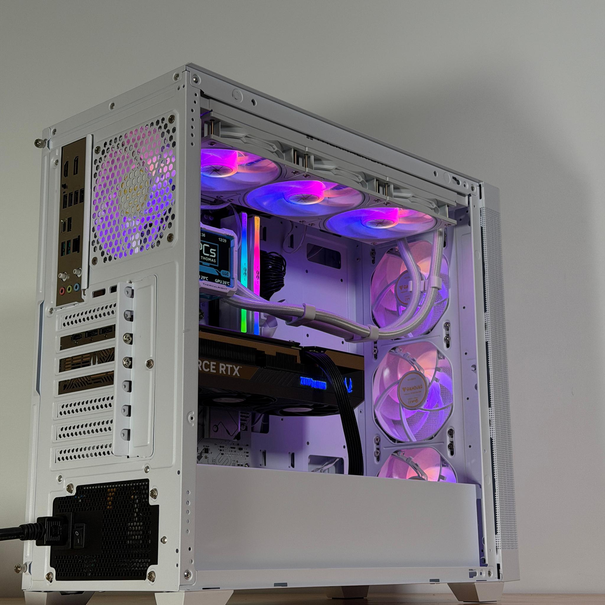 RTX 5080 Ryzen 9 9950x Gaming PC