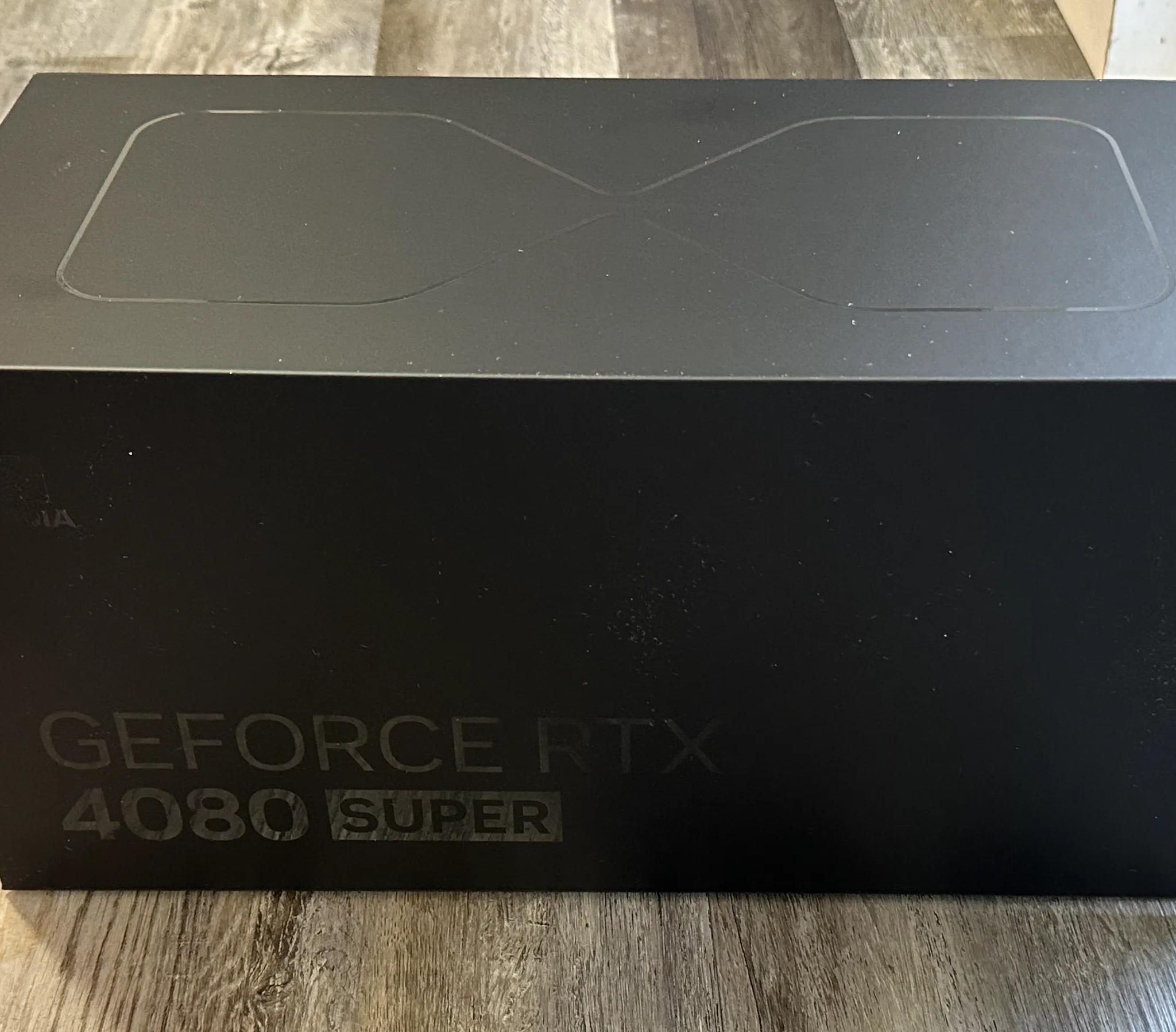 Excellent Condition Nvidia GeForce RTX 4080 Super - Founders Edition