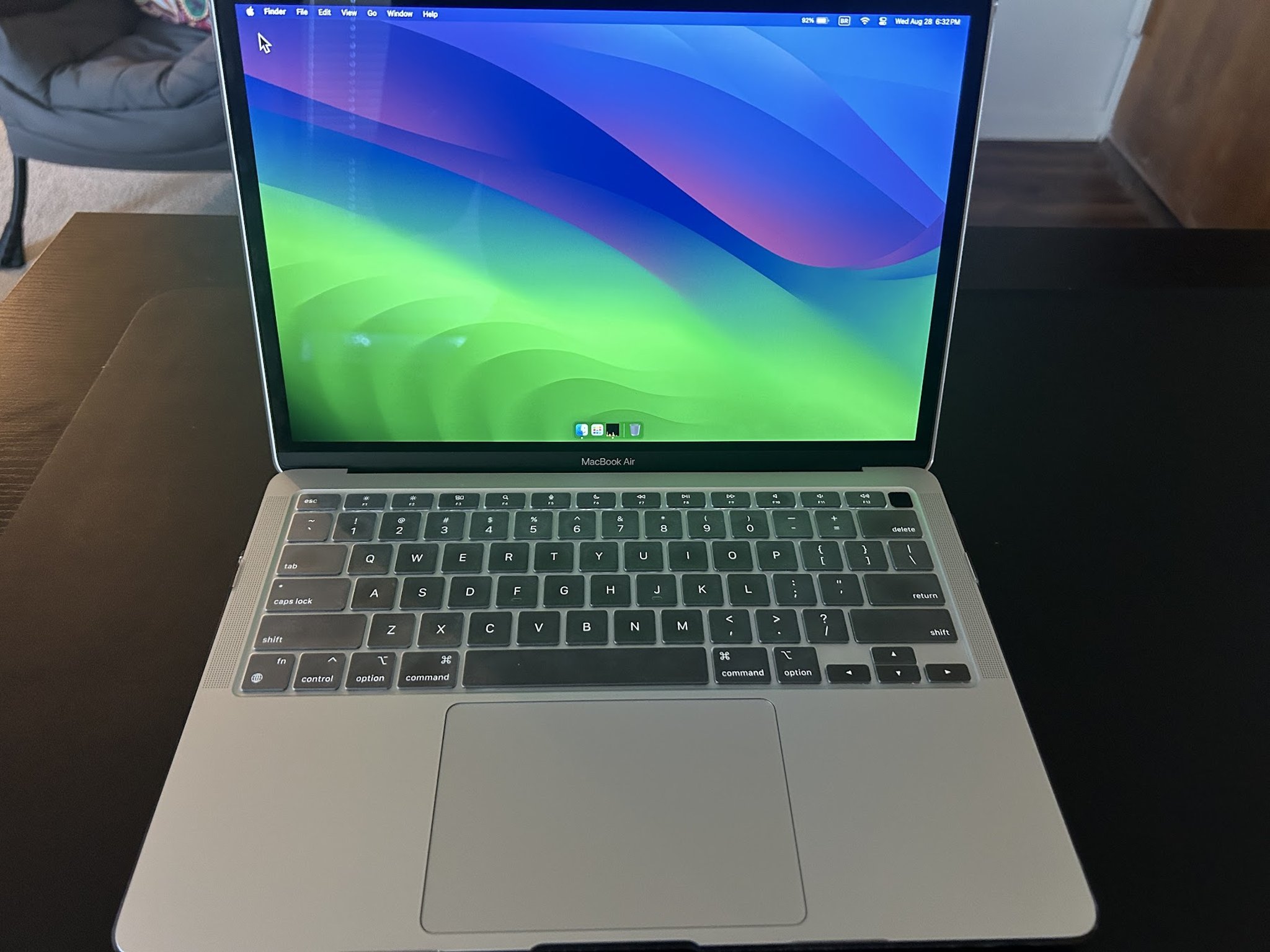 Macbook Air M1 13 in Silver, 8GB RAM, SSd 256GB