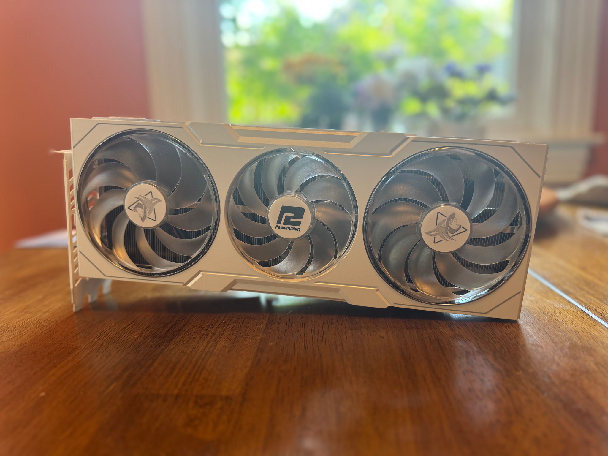 RX 7900XTX - PowerColor Hellhound | Spectral White