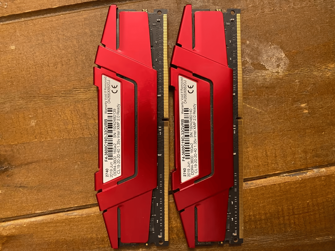 G.Skill Ripjaws V 32GB ( 2x 16 GB)DDR4 3600 CL 19