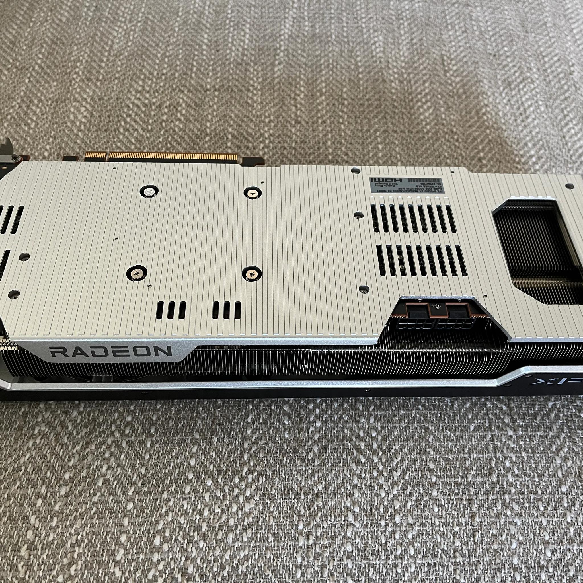 XFX RX 7800XT MERC 319