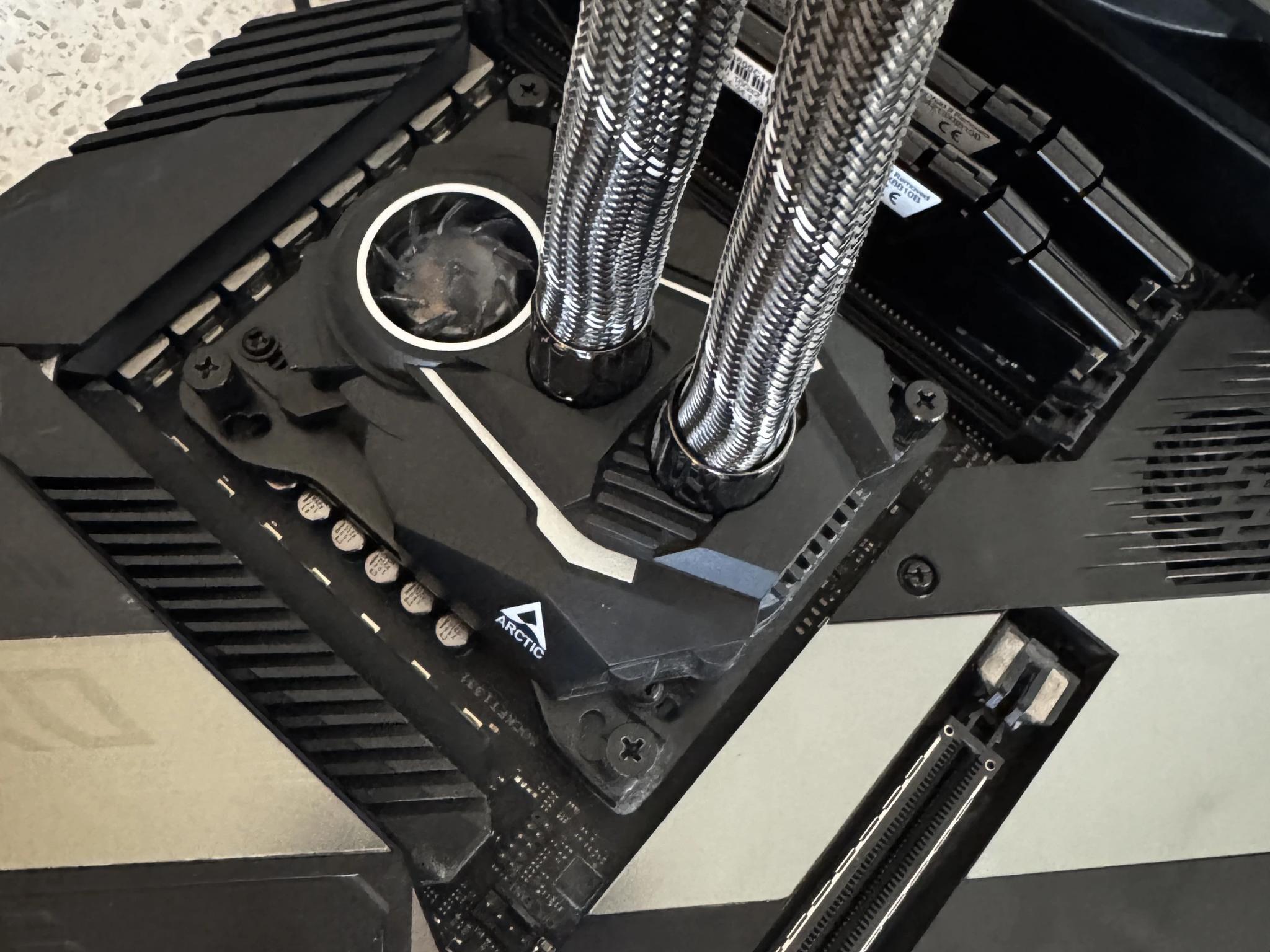 AMD Ryzen 7 5800X3D 8-Core/16-Thread Desktop Processor