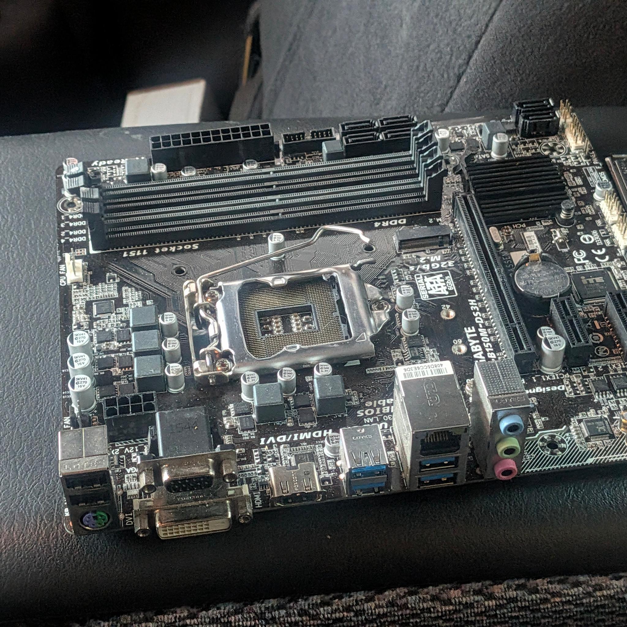 Gigabyte b150m-ds3h DDR4 Motherboard