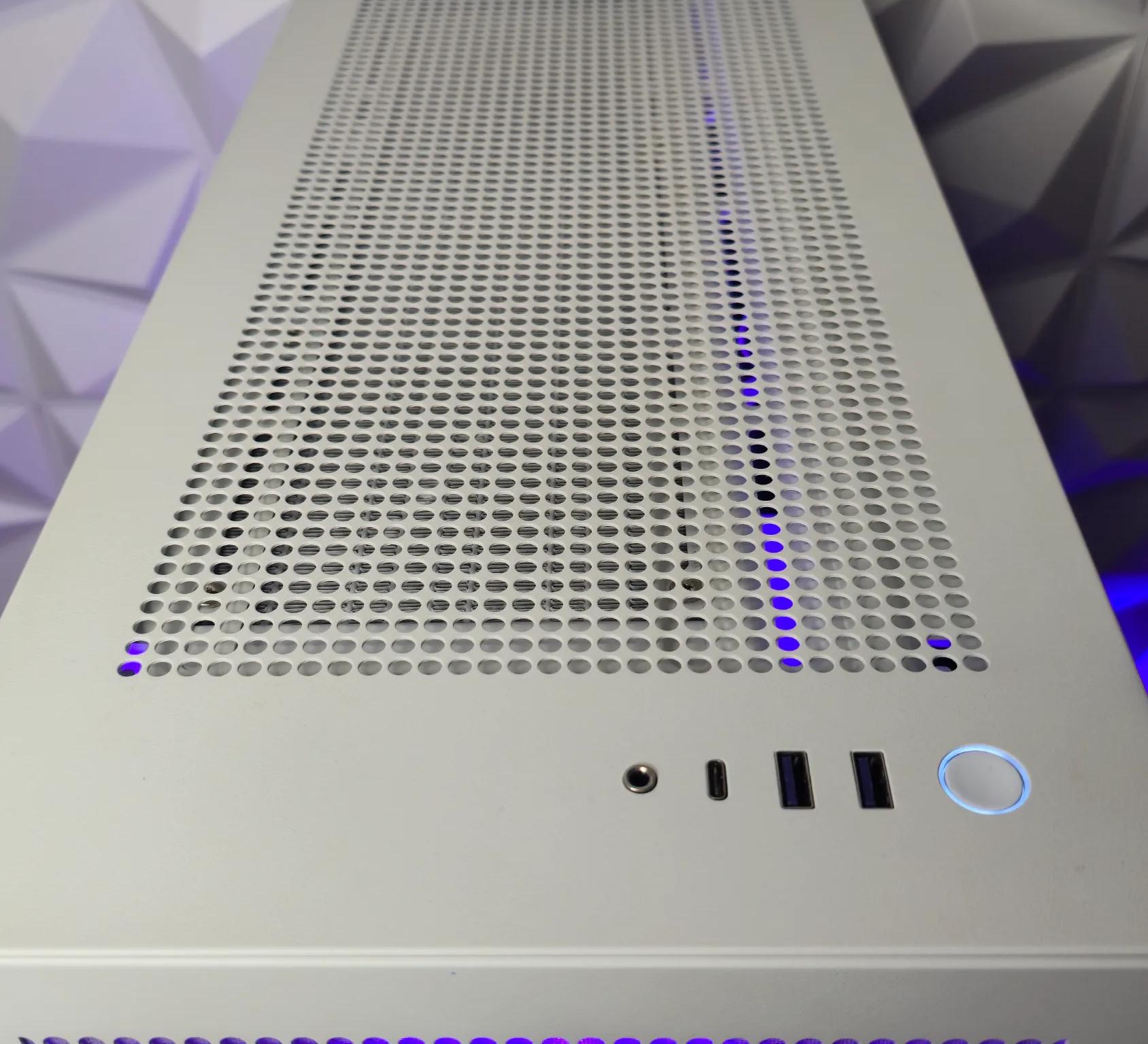 1440P BEAST 6800 XT / RYZEN 7 5800 X / 32 GB RAM / 1 TB SSD / WIFI