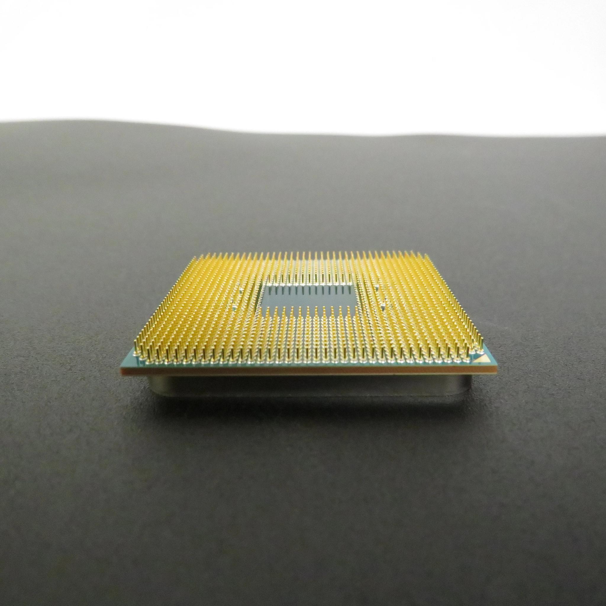 Used Athlon 200GE 2 Cores 4 threads AM4 w/integrated Raedon graphics