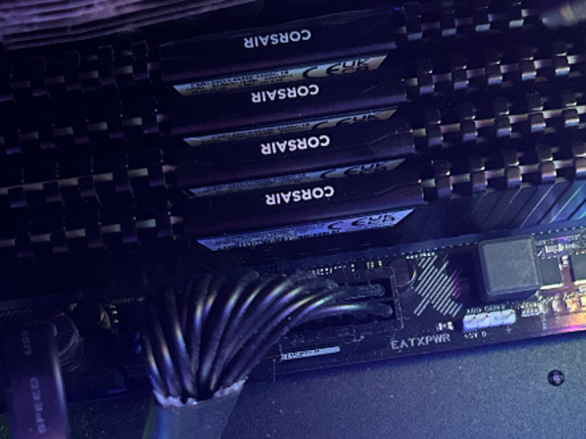 CORSAIR - VENGEANCE LPX CMK32GX4M2E3200C16 32GB (2PK X 16GB) 3200MHz DDR4