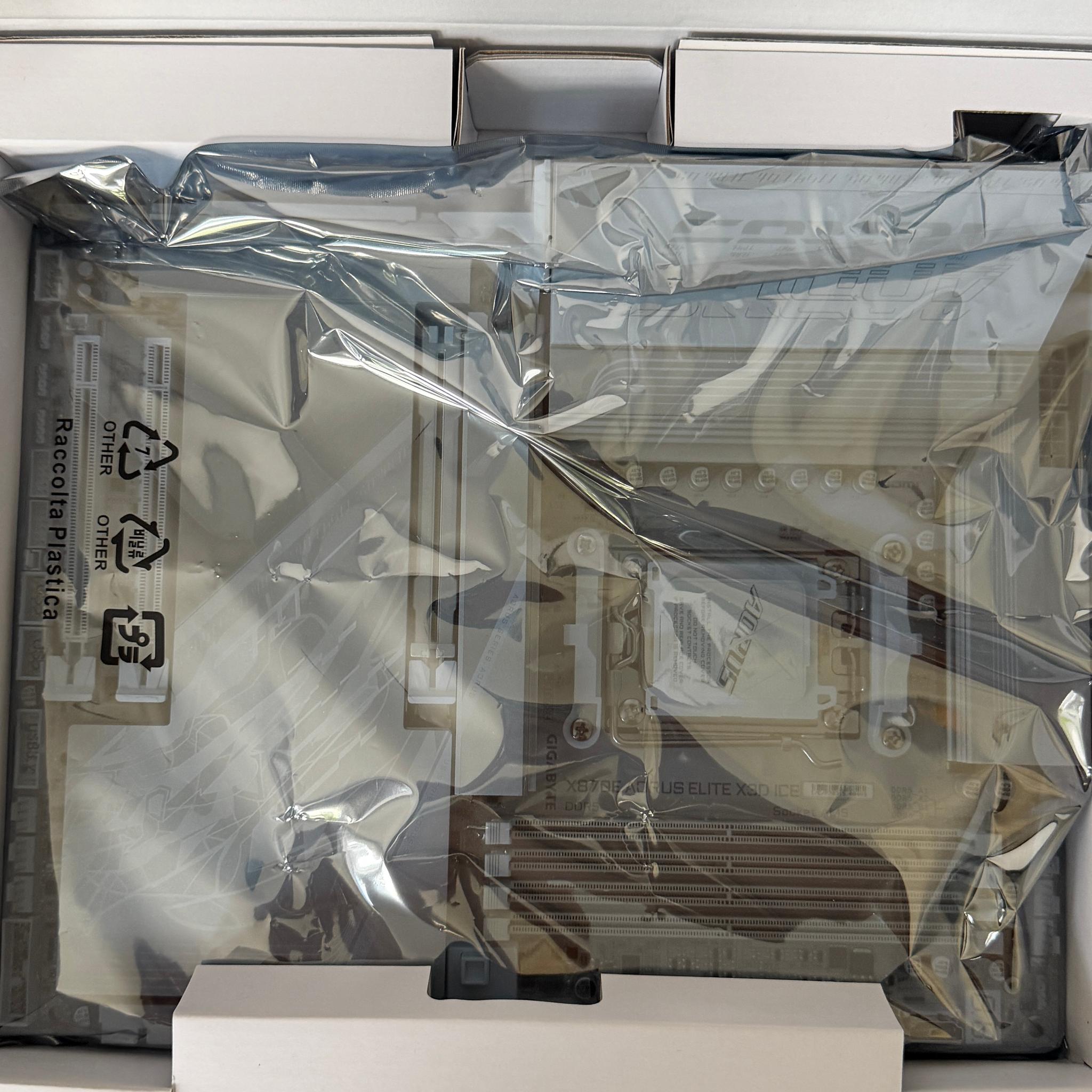 Gigabyte X870E Aorus Elite X3d ICE