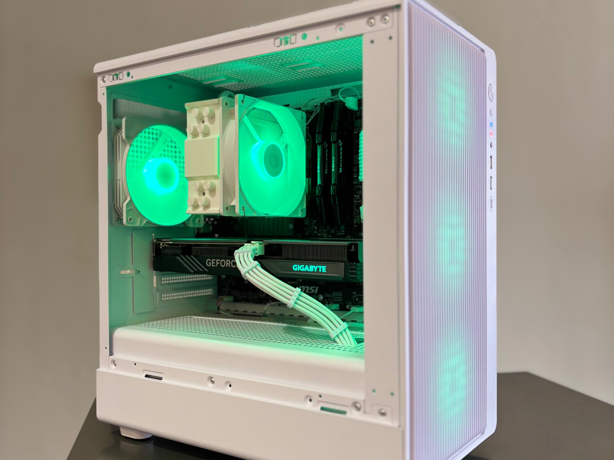 RTX 4060 | Ryzen 5 5500 | 32GB DDR4 | 1 TB NVMe | 650w Gold Gaming PC