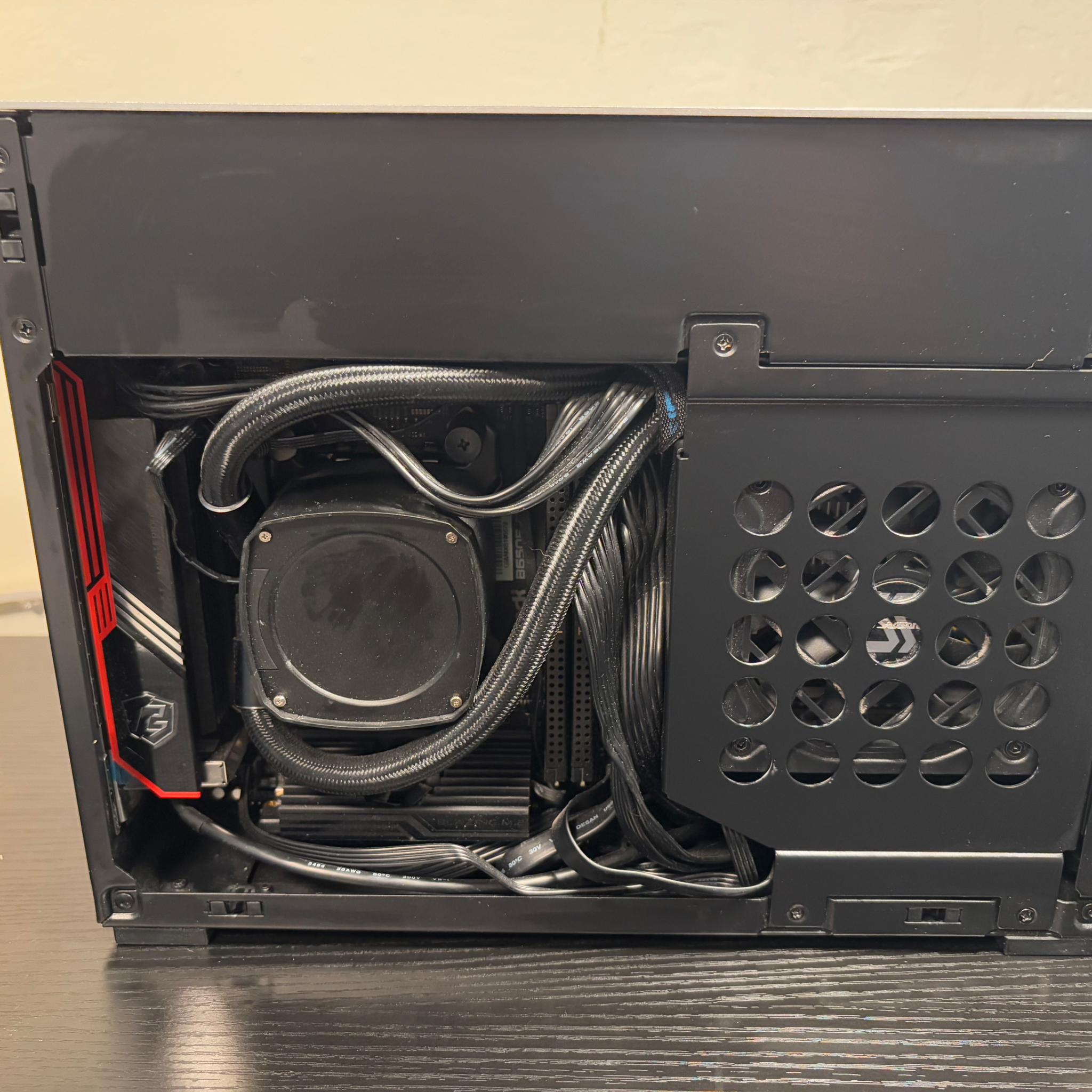 ITX   RTX 4080 SUPER Gaming PC (4k Gaming)