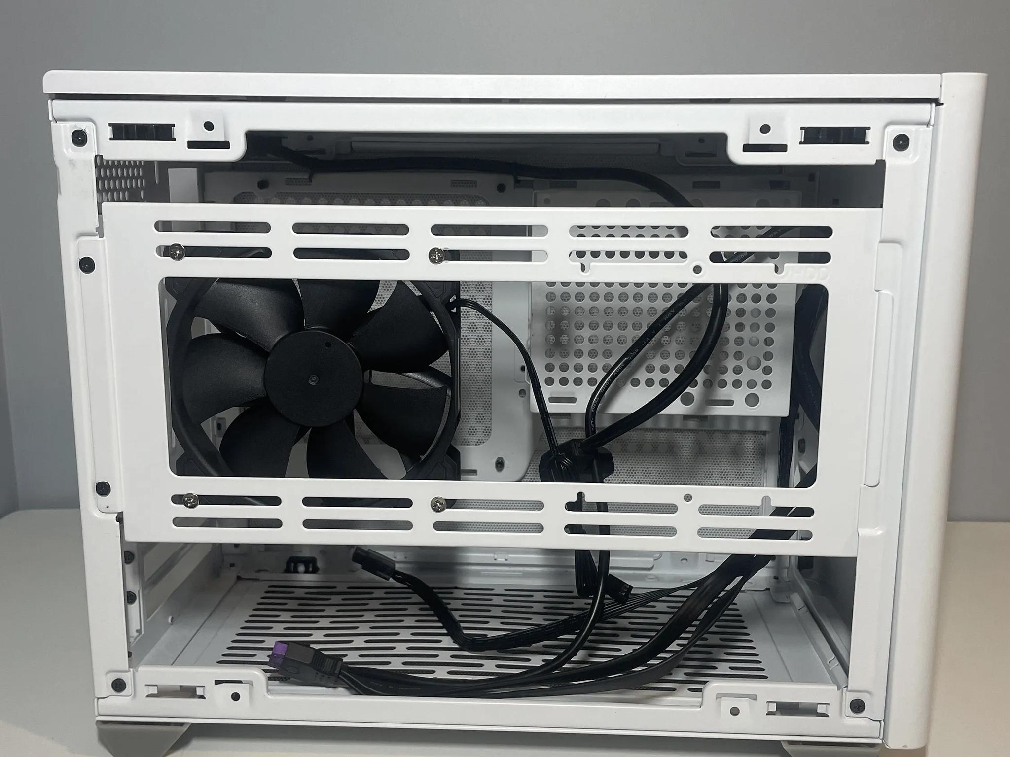 Cooler Master NR200 SFF Small Form Factor Mini-ITX Case with Vented Panel, Triple-slot GPU WHITE