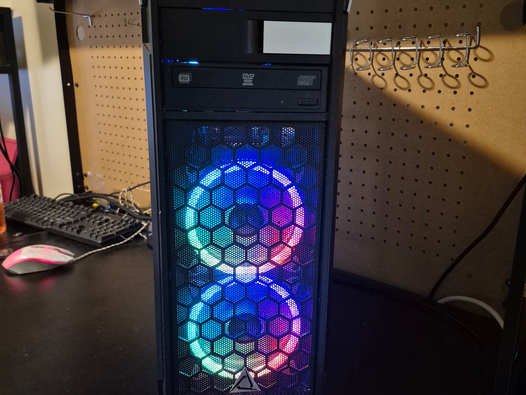 70 FPS Fortnite | AMD FX 6300, 16GB RAM, GTX 960 4GB, 512GB SSD, Win10