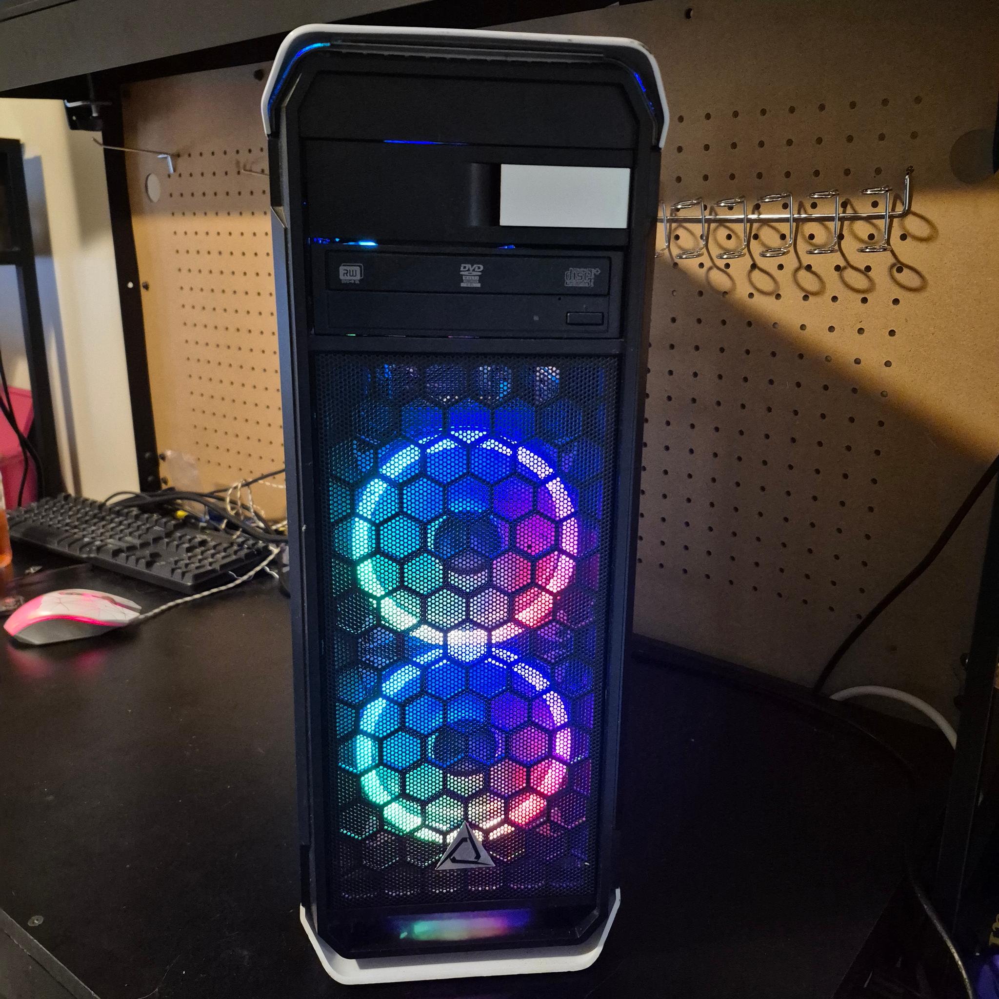 70 FPS Fortnite | AMD FX 6300, 16GB RAM, GTX 960 4GB, 512GB SSD, Win10