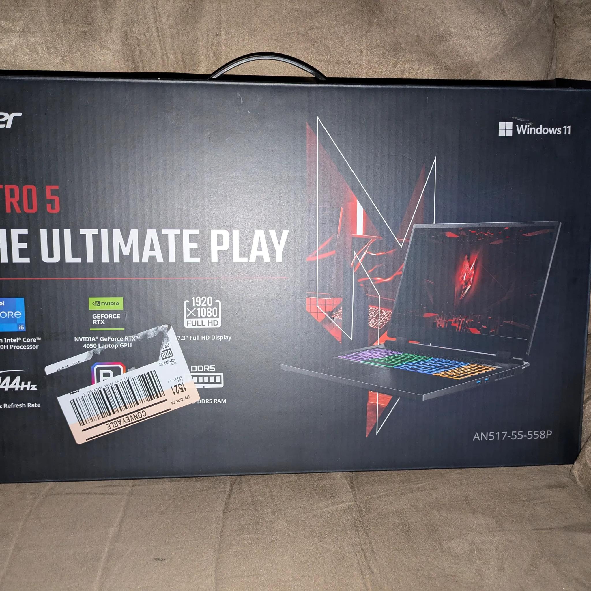 17.3" Acer Nitro 5 RTX 4050 Gaming Laptop (AN517-55-558P)