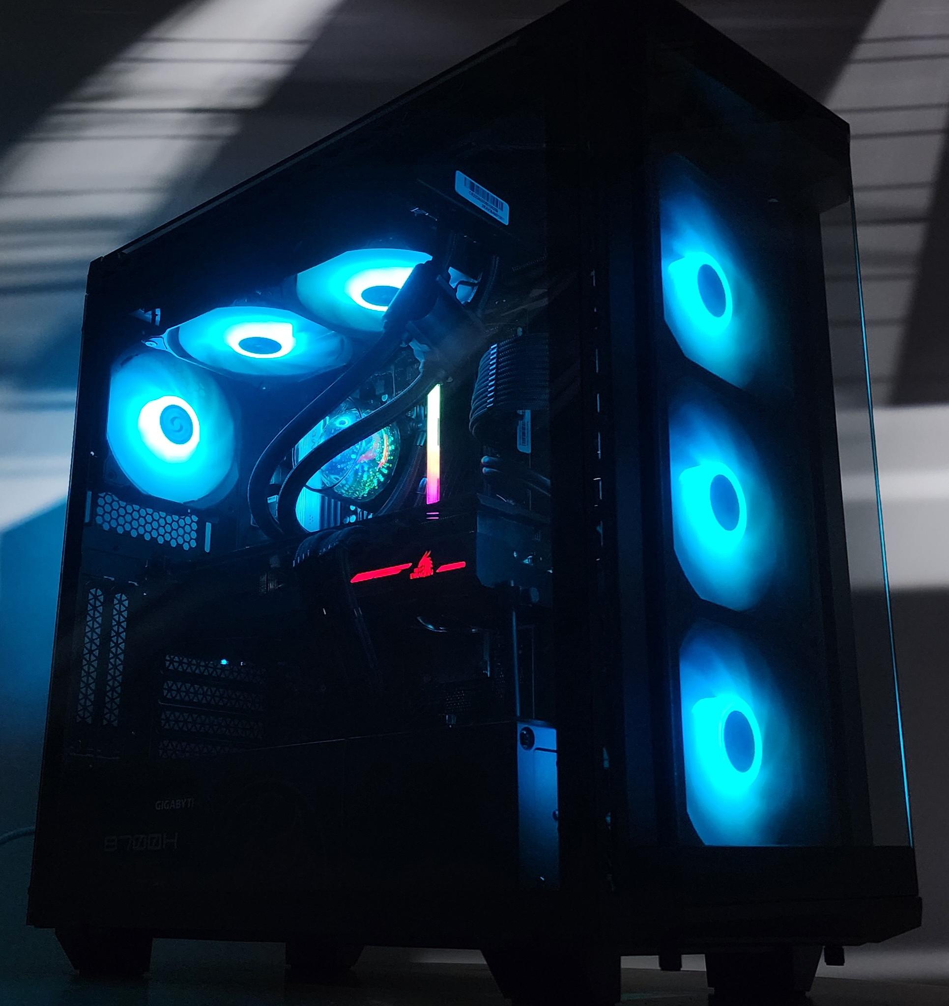 Gaming PC Ryzen 5 7600X 16GB RAM 512GB SSD + 2TB HDD RX 6800 XT 16GB Win11 PC