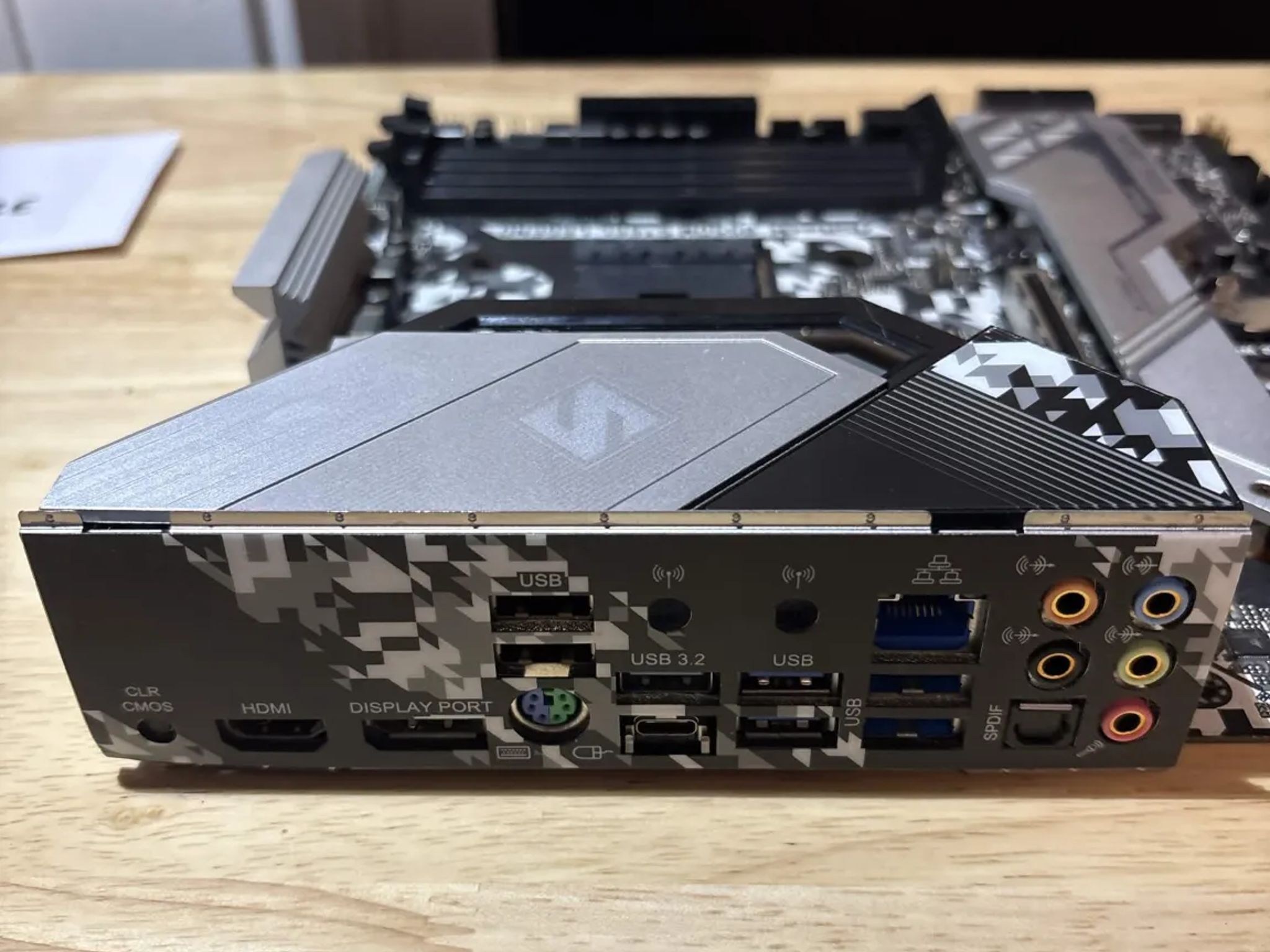 FP/NW ASRock B550M Steel Legend