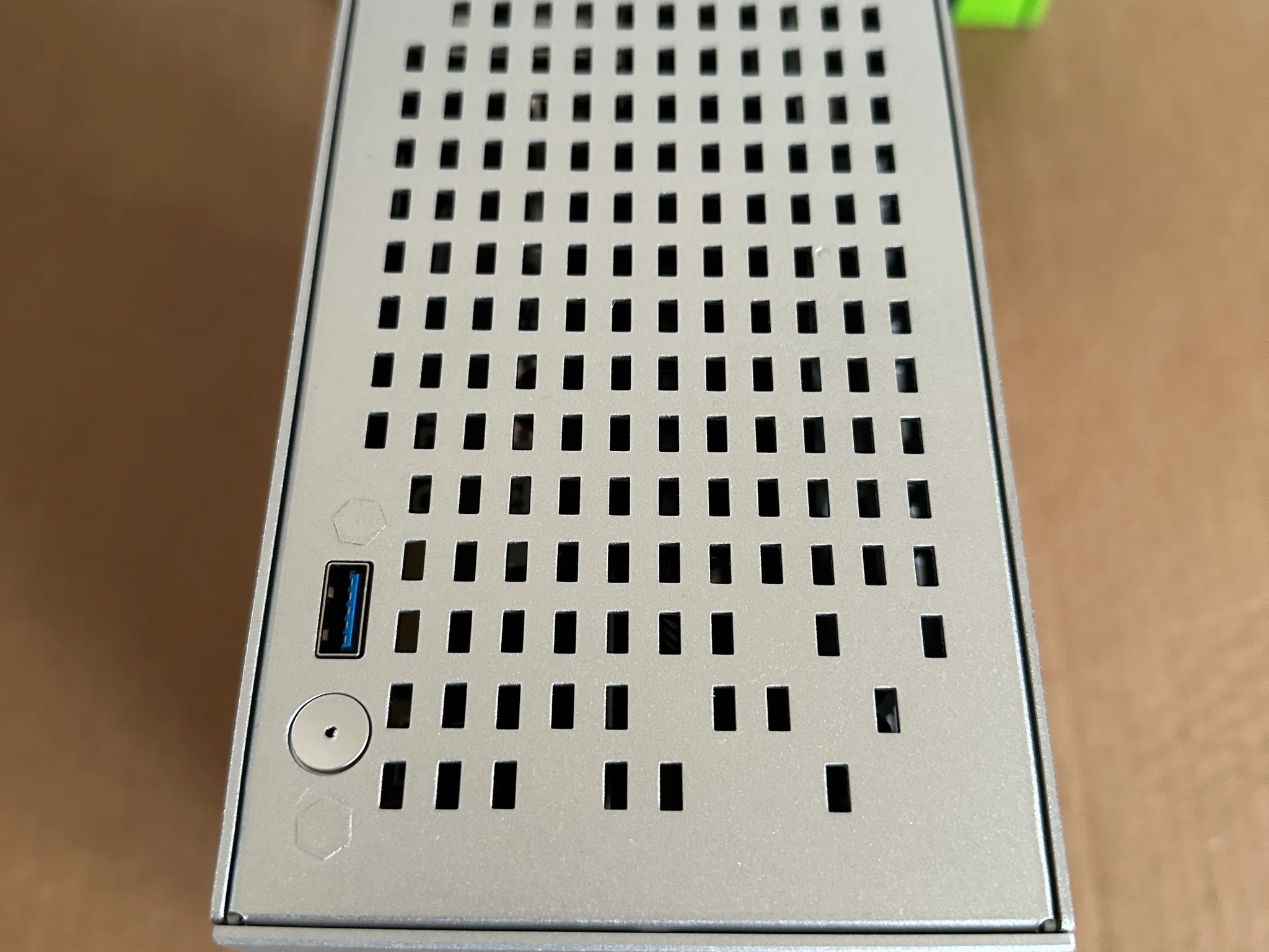 MINI GAMING PC - AMD Ryzen 5 5600X 6-Core + NVIDIA RTX 4060 8GB + 2TB NVME SSD + 32GB DDR4 RAM