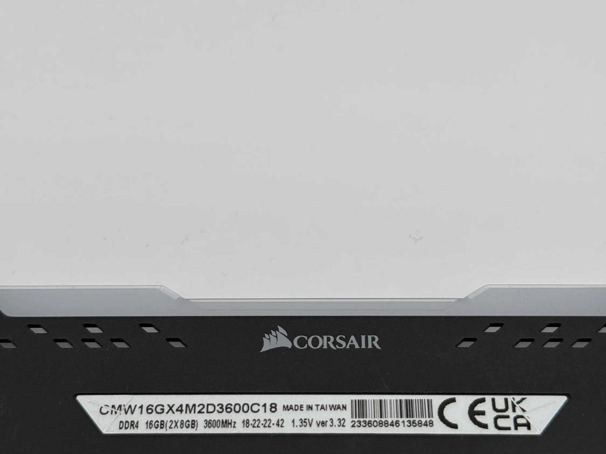 4 x 8GB Corsair Vengeance PRO RGB DDR4 3600MHz CL